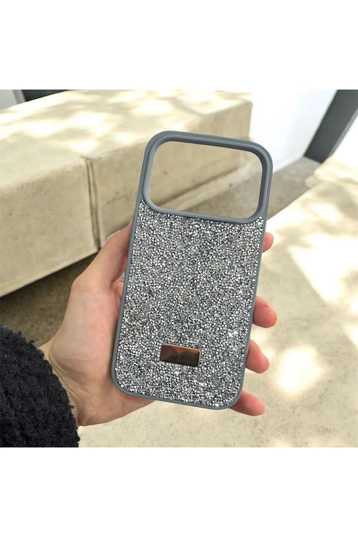 کاور و قاب گوشی با طراحی شیک از سنگ نقره ای ممتاز IPHONE 17 PRO Mücahit Shopping