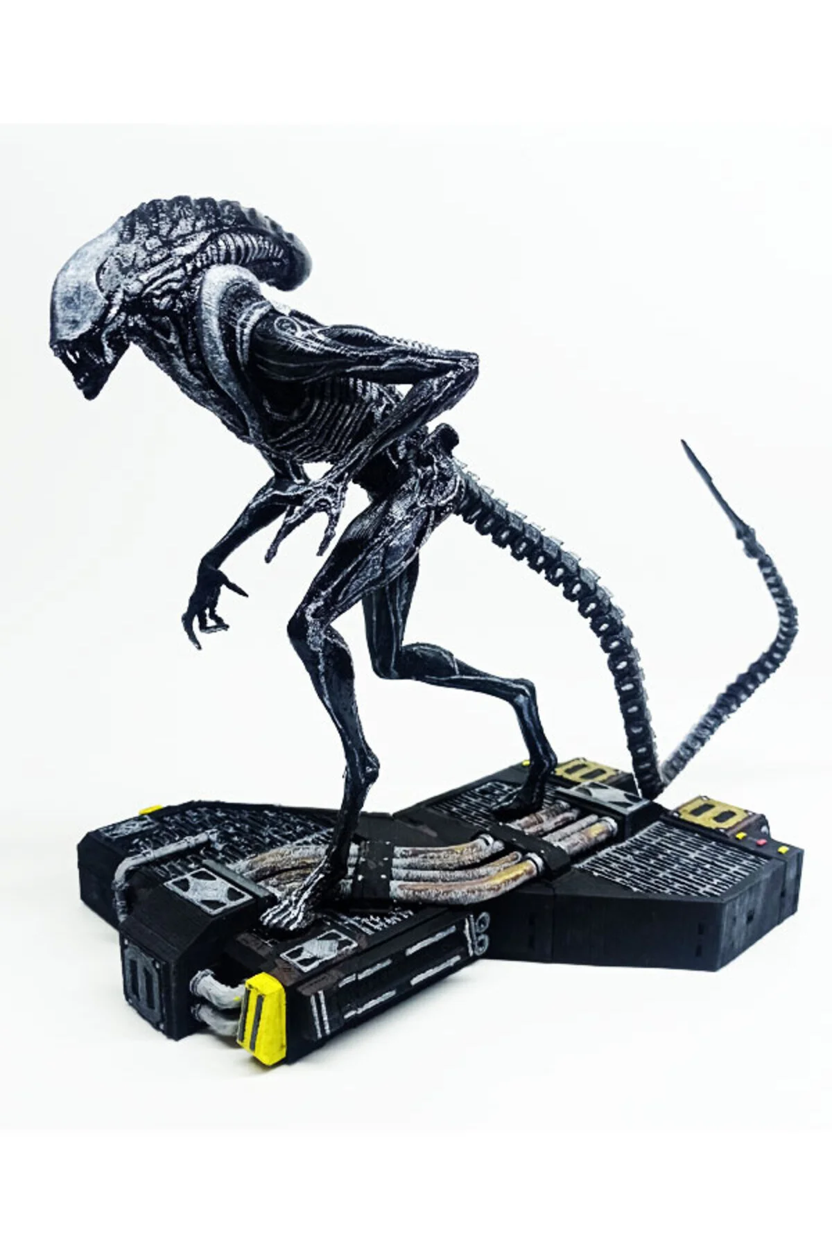 فیگور فیلم ALIEN LEGENDARY MONSTER اورجینال 3MG