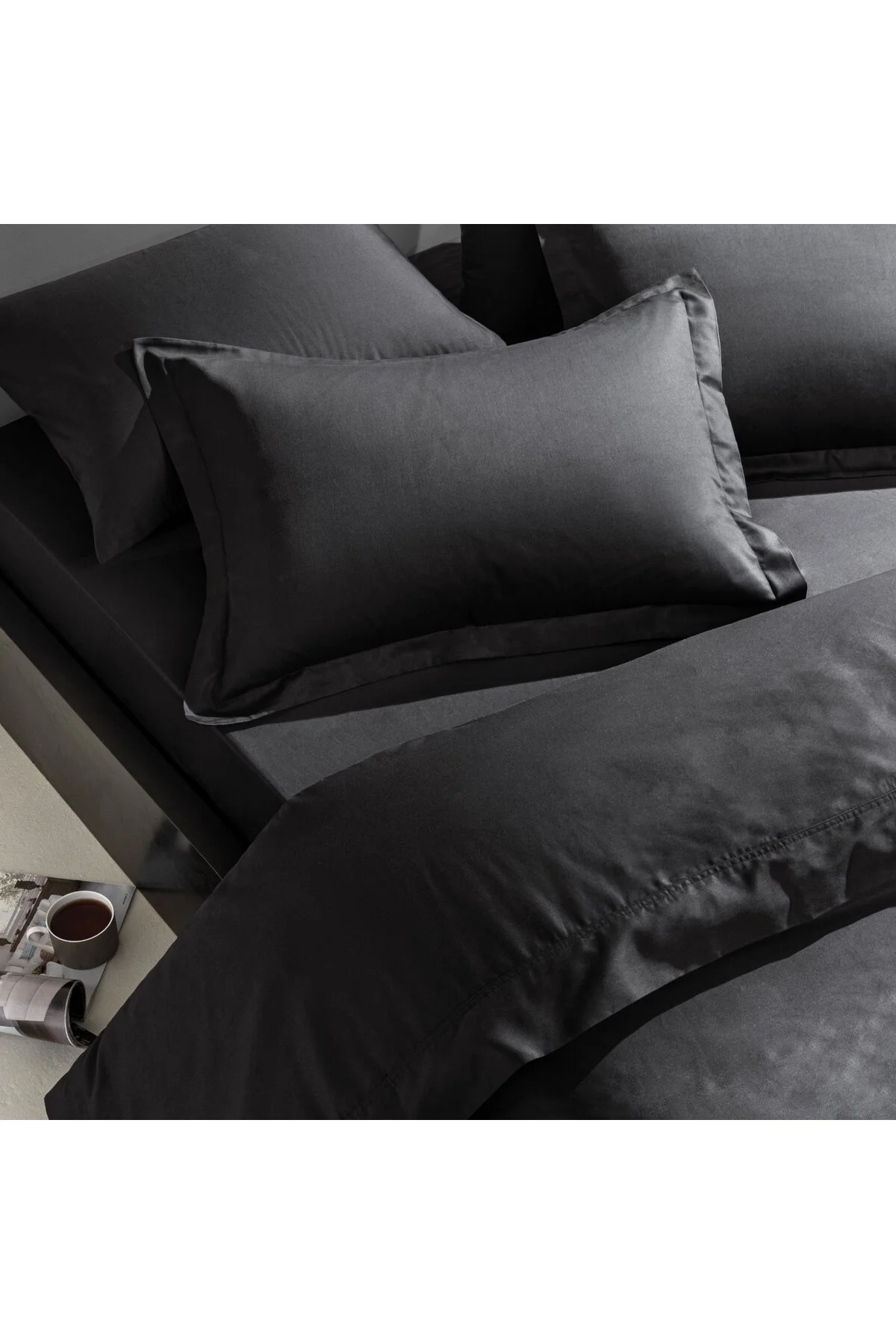 کاور لحاف دو نفره مشکی ساتن نخی را مخلوط کنید Linens
