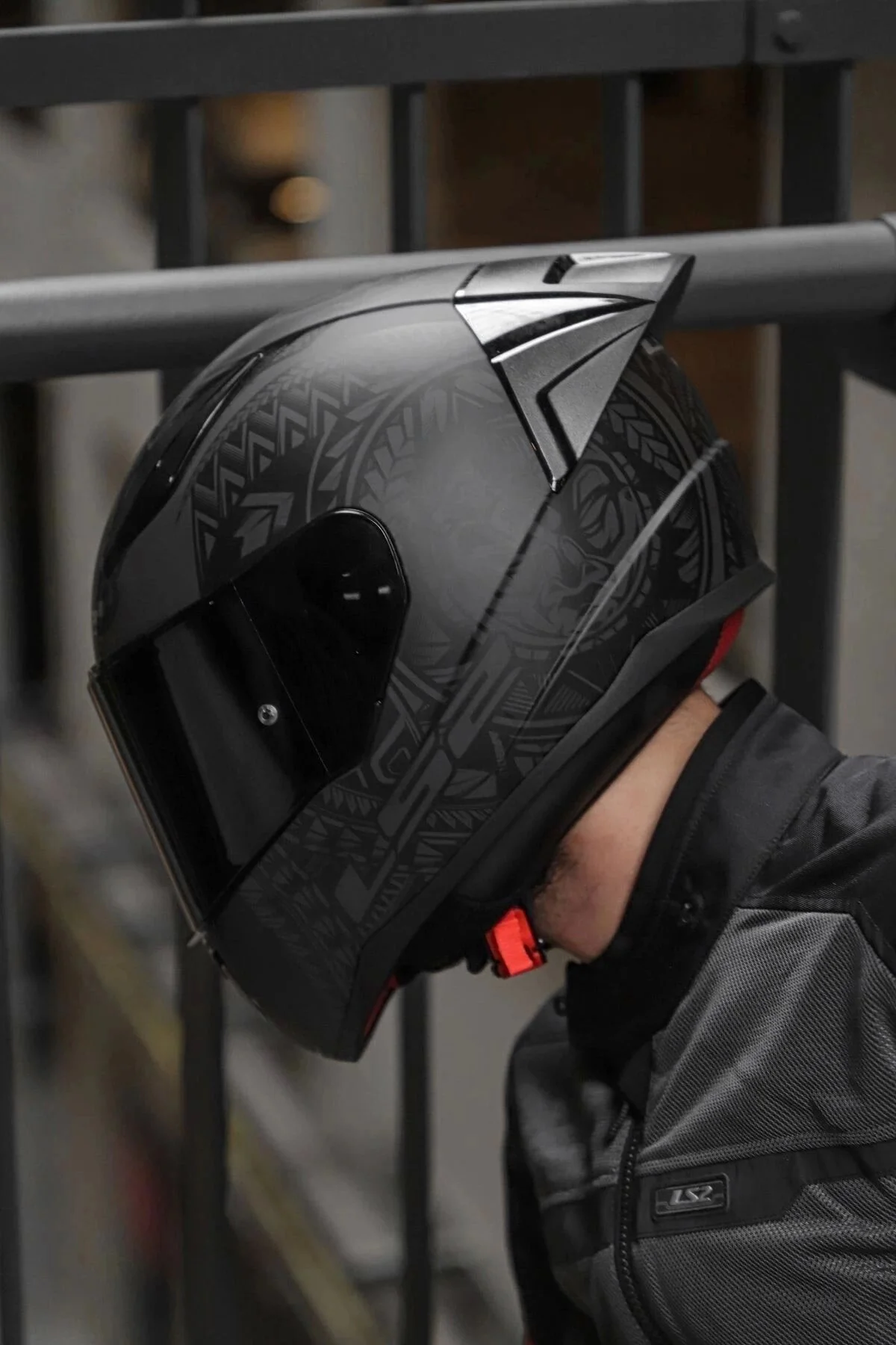 کلاه کاسکت موتورسیکلت مشکی مات RAPID 2 RACE TAKAROA LS2