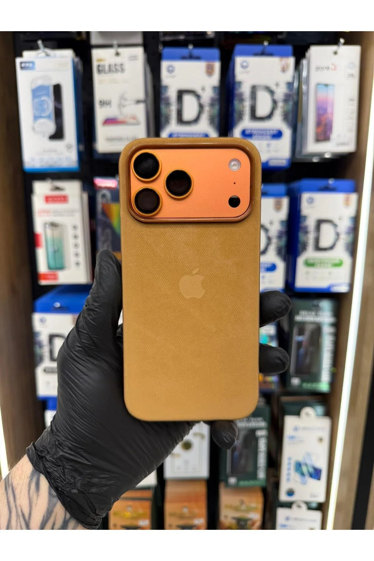کاور و قاب IPHONE 17 PRO MAX LOGO داخلی جیر مخملی فوق العاده ممتاز با قابلیت شارژ سریع MAGSAFE SOYLU MİX
