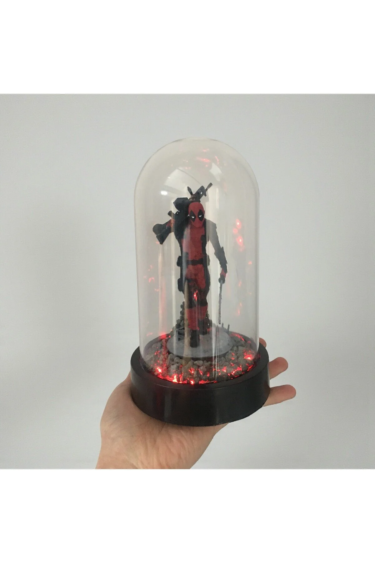 فیگور شیشه ای روشن ددپول | مجموعه MARVEL DIORAMA – 21×11 سانتی متر FIGURİFY