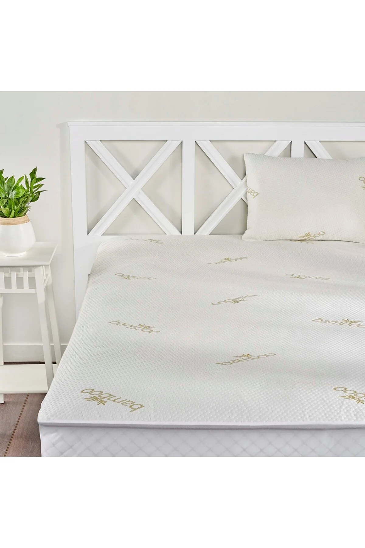 محافظ تشک خاکستری لوکس بامبو مایع ضد دونفره Alezi سفید  Linens