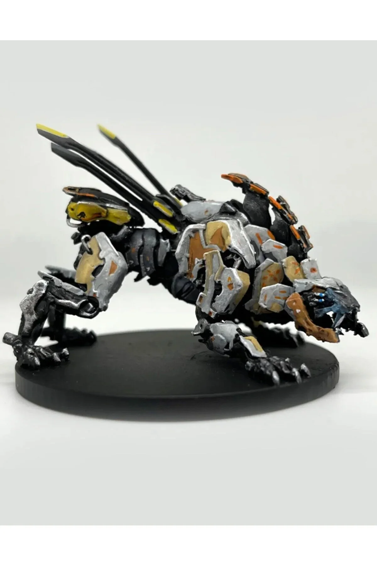 فیگور HORIZON ZERO DAWN SAWTOOTH FIGURE PAINTED LARGE 20CM FOLİNZA