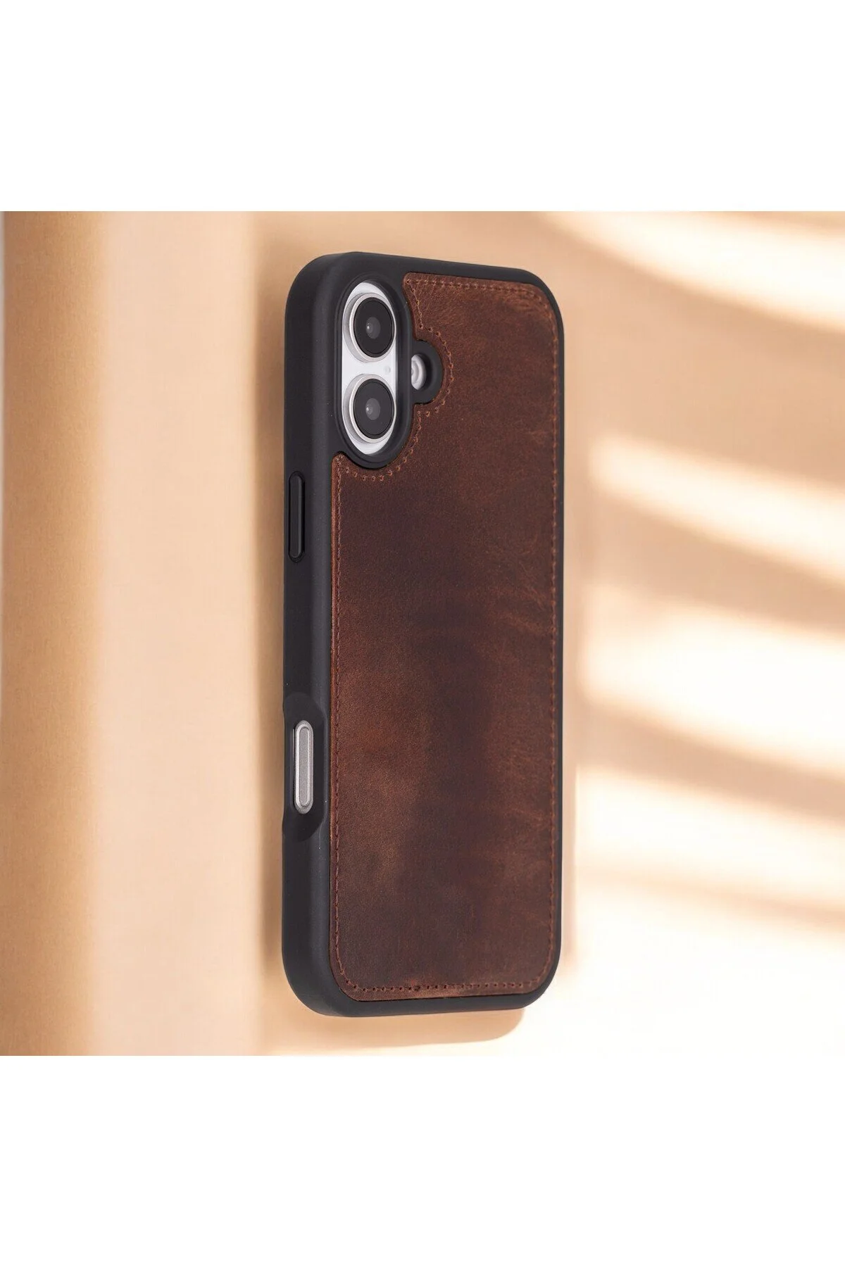 کاور و قاب کیف دست ساز با پول چرم طبیعی جای کارت مغناطیسی سازگار آیفون 16 پلاس Mavera Leather