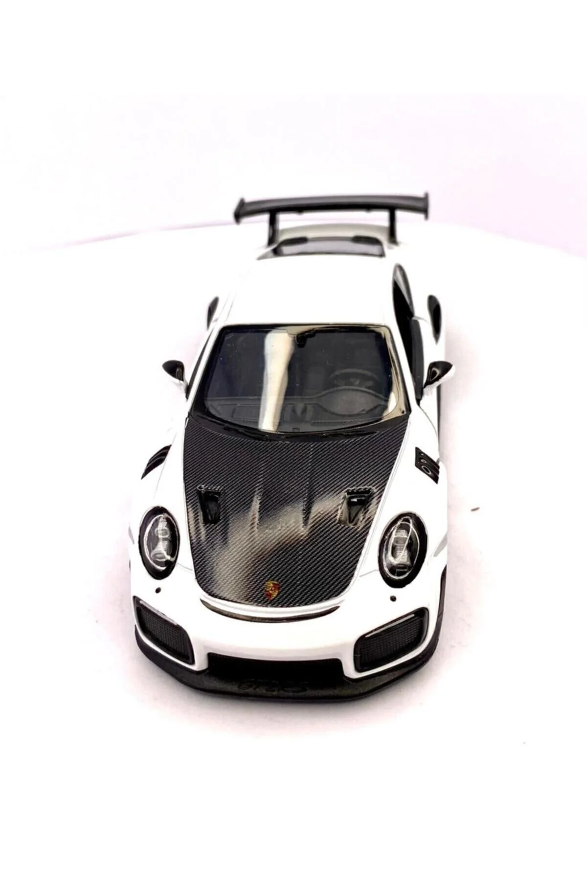 ماشین اسباب بازی پورشه 911 GT2 RS سفید . Kinsmart