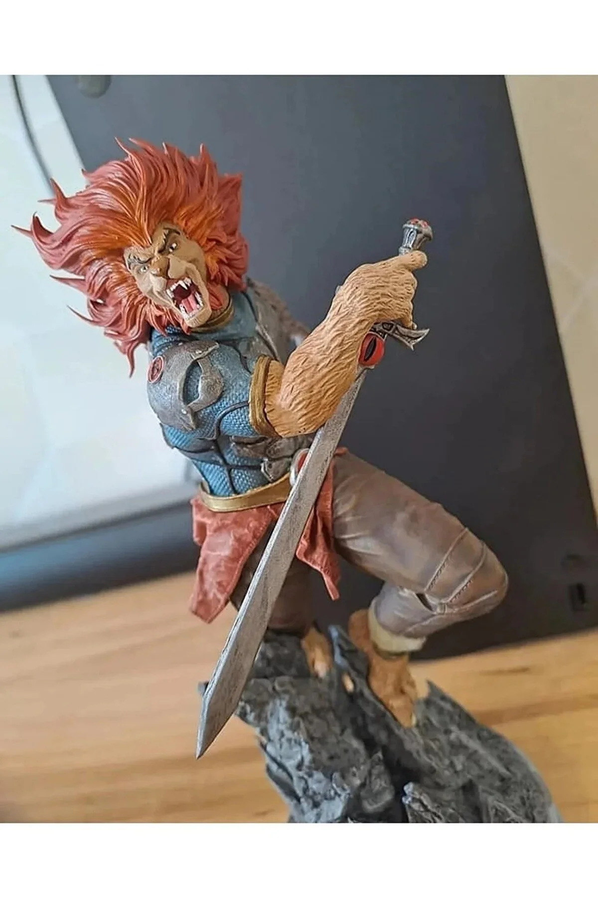 فیگور شکل نقاشی شده توسط THUNDERCATS LION O DEADLY CLAW 25 سانتی متر اندازه بزرگ FOLİNZA