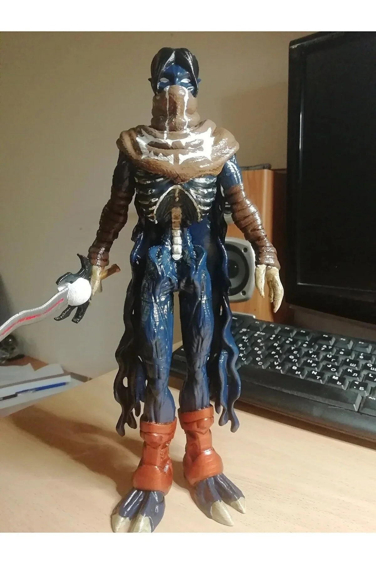فیگور LEGACY OF KAIN SOUL REAVER نقاشی شده رازیل سایز بزرگ 25 سانتی متر FOLİNZA