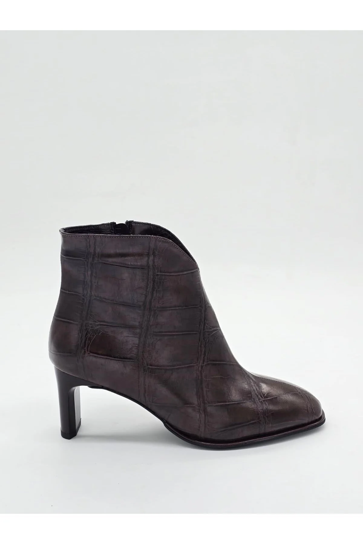 چکمه و بوت های پاشنه نازک کروکو ​​قهوه ای Luvesta Shoes