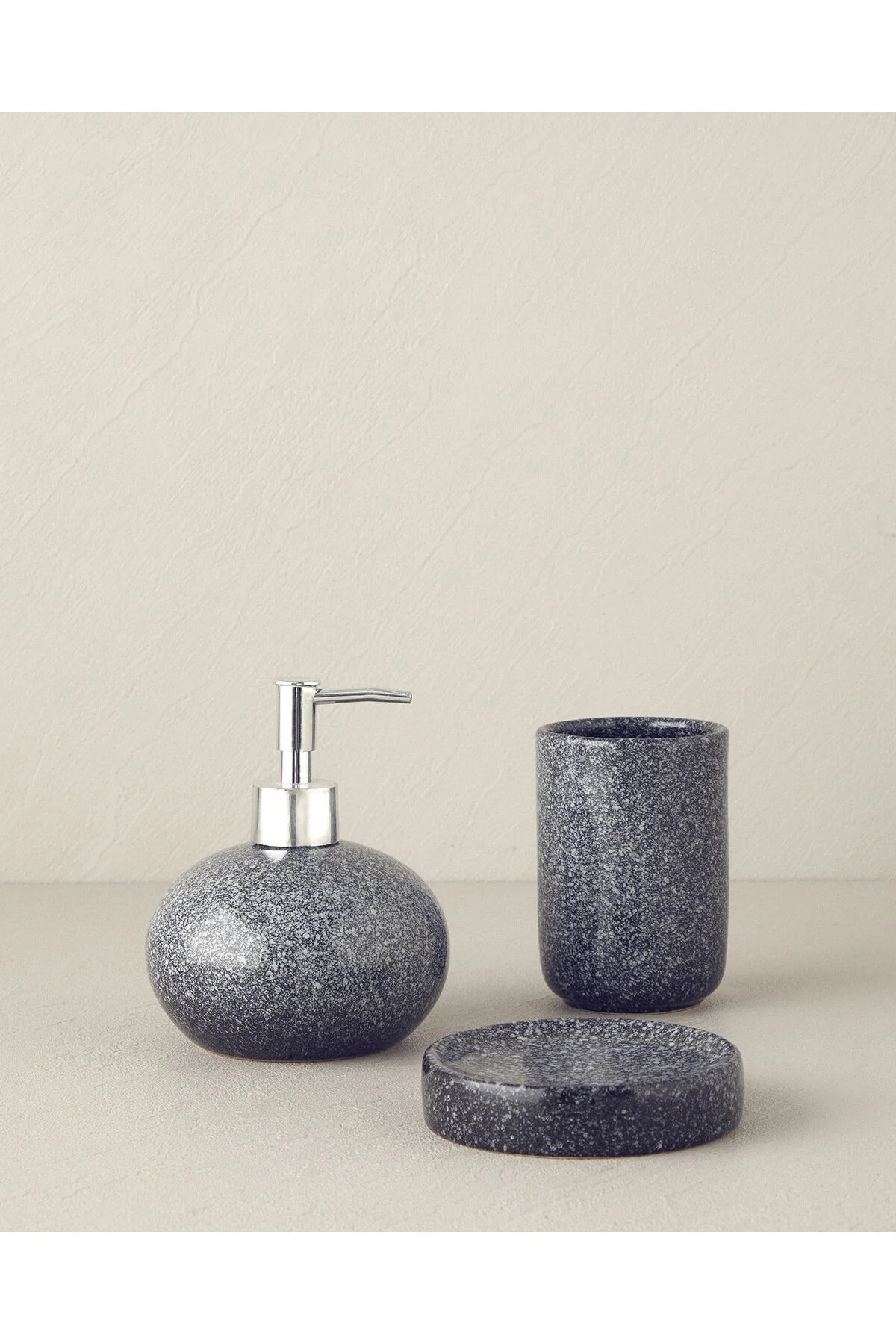 ست حمام DINA 3 BATHROOM SET ANTHRACITE English Home