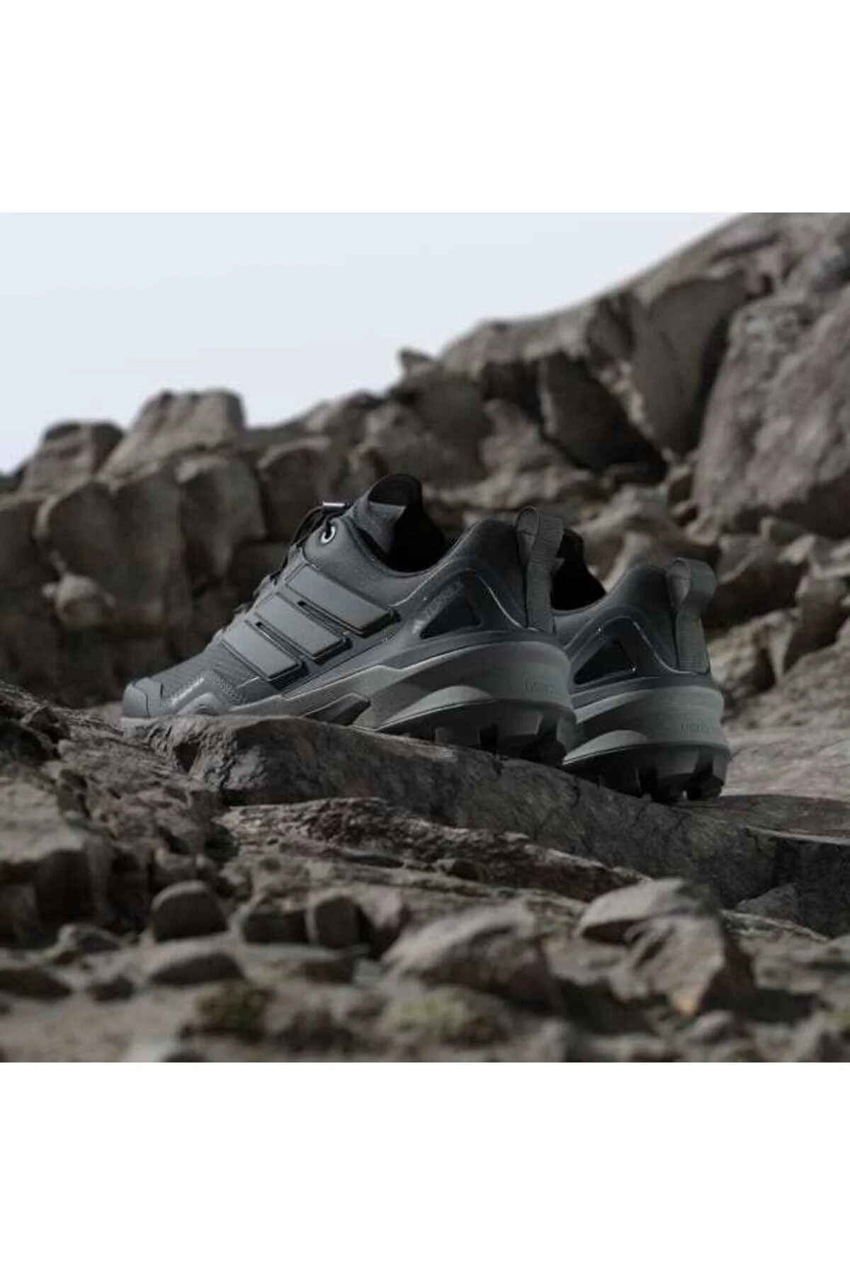 کفش های فضای باز زنانه TERREX SKYCHASER GORE TEX سیاه در IH1098 آدیداس adidas