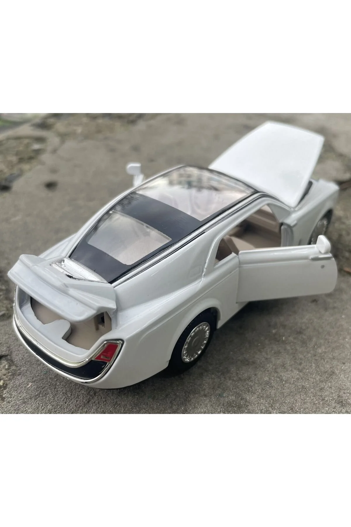 ماشین اسباب بازی ROLLS ROYCE SWEPTAIL 1:36 SCALE METAL PULL AND DROP TOY CAR WITH SOUND LIGHT WHITE İnternet Oyuncak