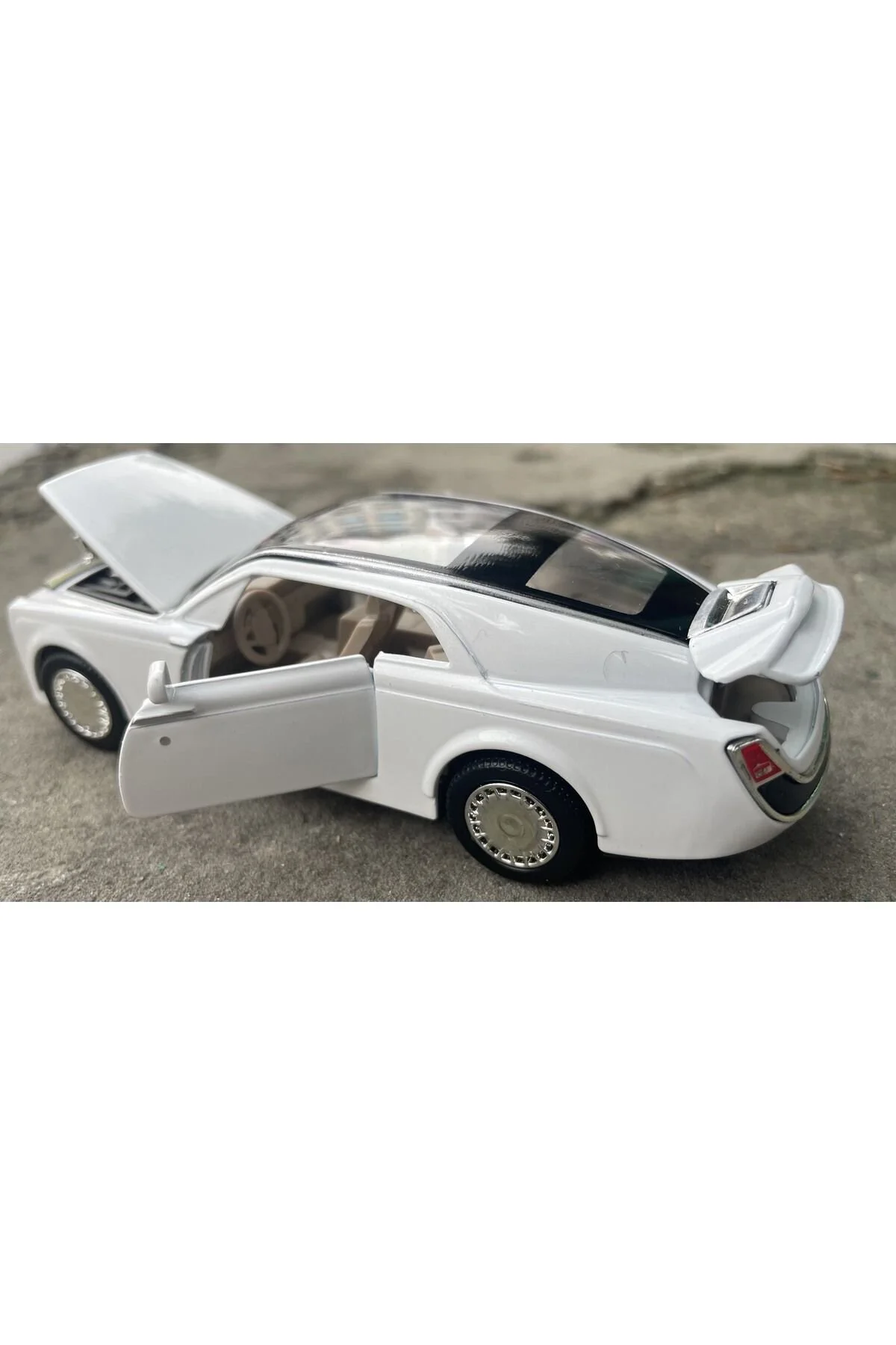ماشین اسباب بازی ROLLS ROYCE SWEPTAIL 1:36 SCALE METAL PULL AND DROP TOY CAR WITH SOUND LIGHT WHITE İnternet Oyuncak