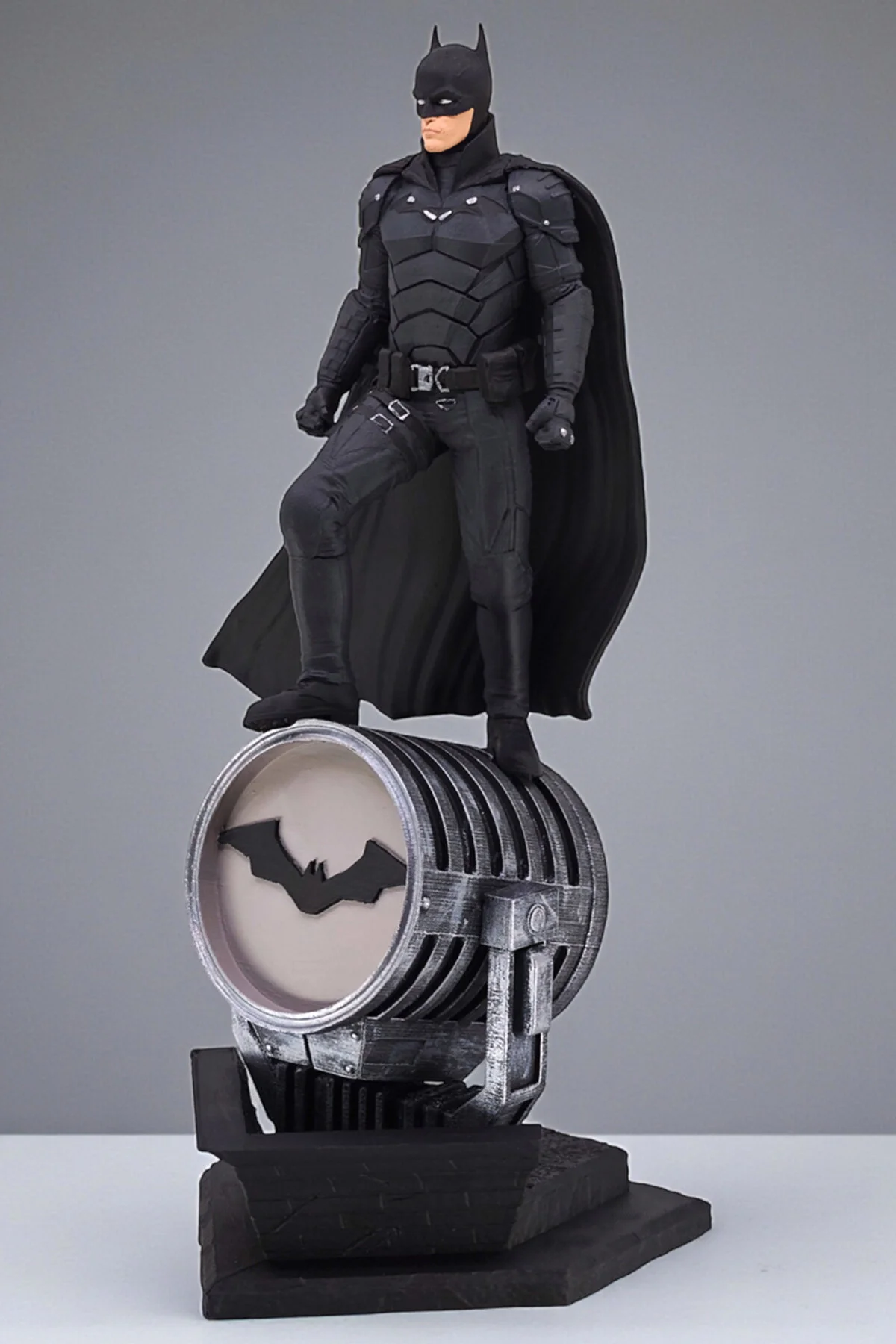 فیگور BATMAN THE DARK KNIGHT FIGURE 34 CM Hunga