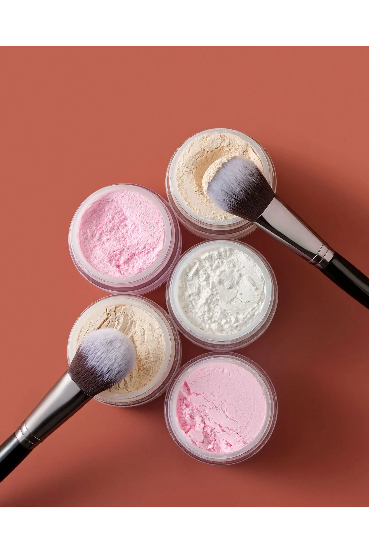 پودر آرایشی سفید شفاف مدل White Swan S'GLAM