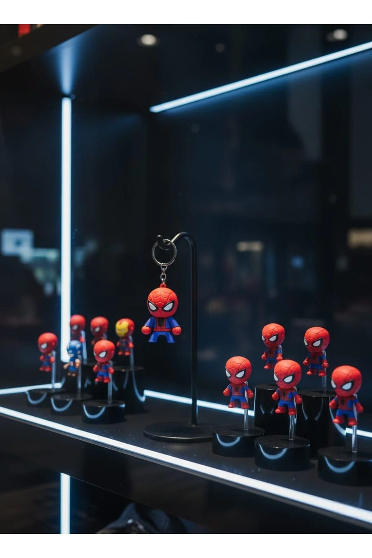 جلیقه کلید لوازم جانبی جاکلیدی و کیف سیلیکونی سه بعدی SPIDERMAN GLOW LUXE