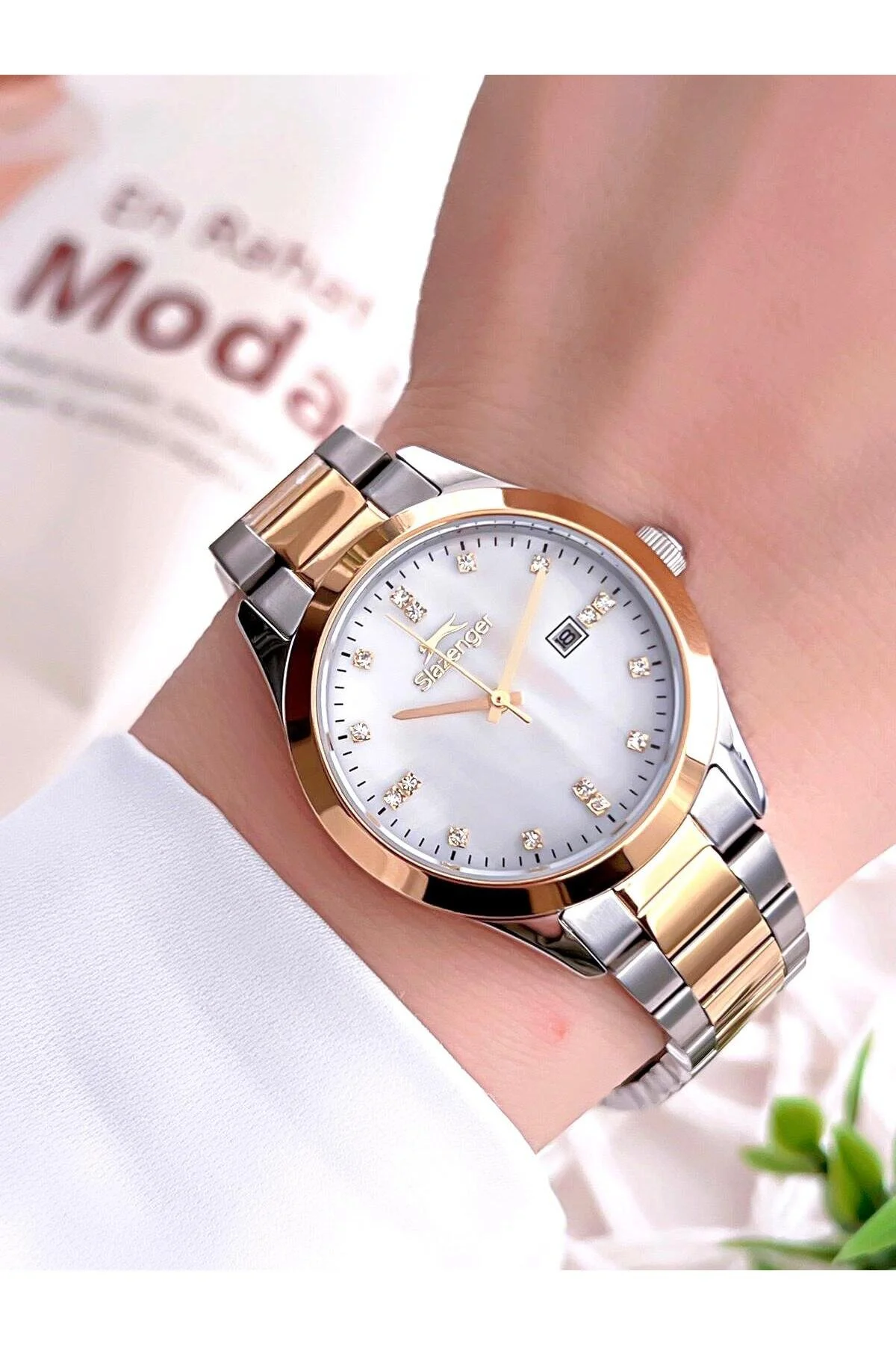 ساعت صفحه مخصوص مادر مروارید با تقویم بند استیل مچی زنانه ضد آب 5 ATM 2465.3.05 Slazenger