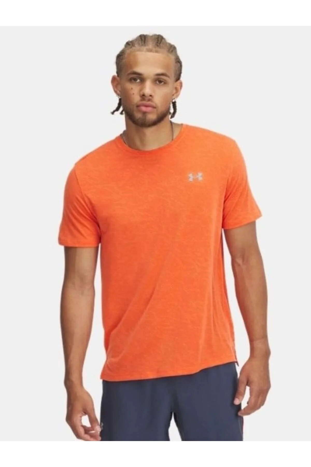 تی شرت ورزشی نارنجی مردانه آستین کوتاه کامو در UA راه اندازی می شود. Under Armour