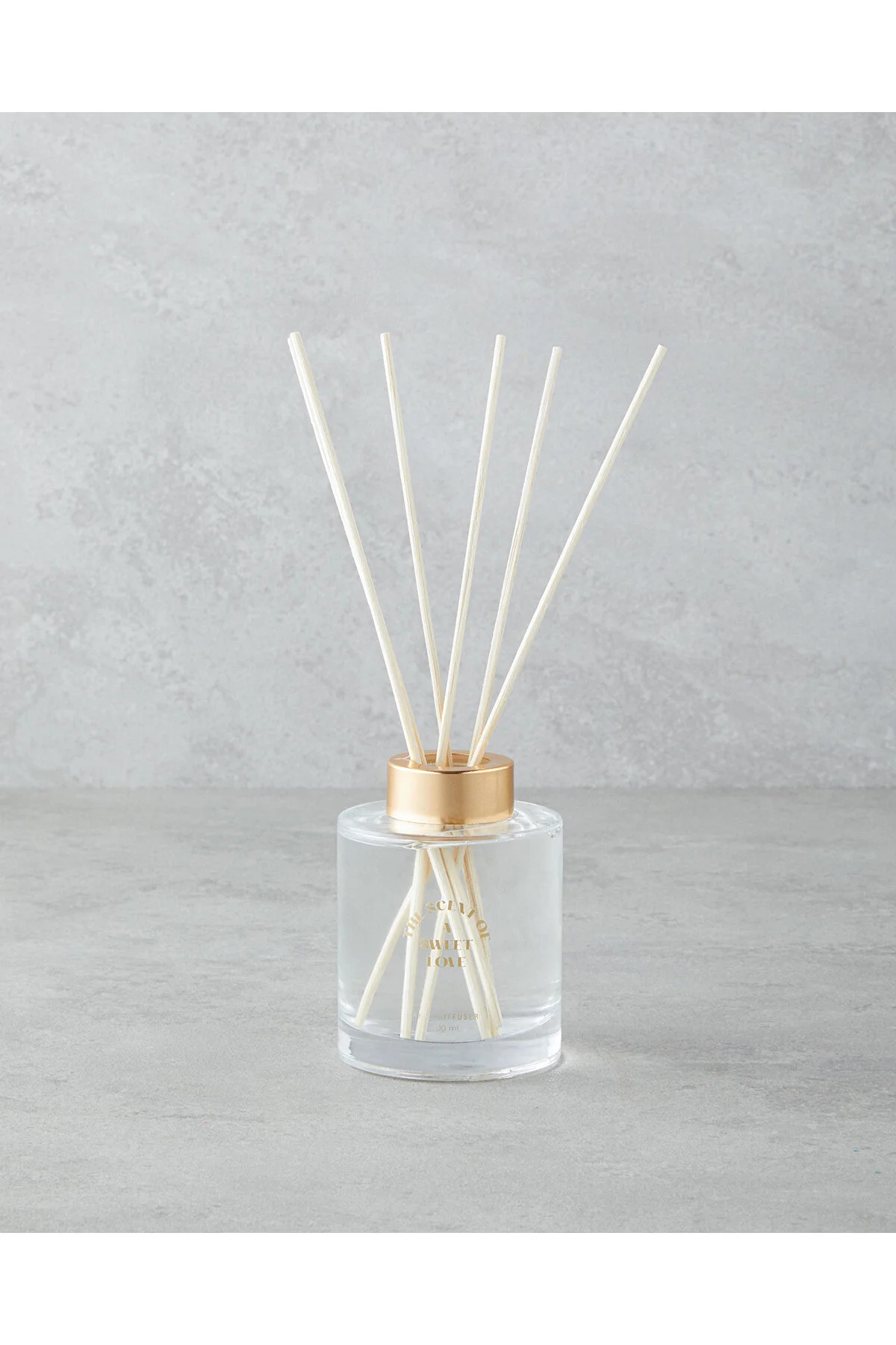 خوشبوکننده اتاق عطر یک میله عشق شیرین 200 میلی لیتر قرمز است English Home