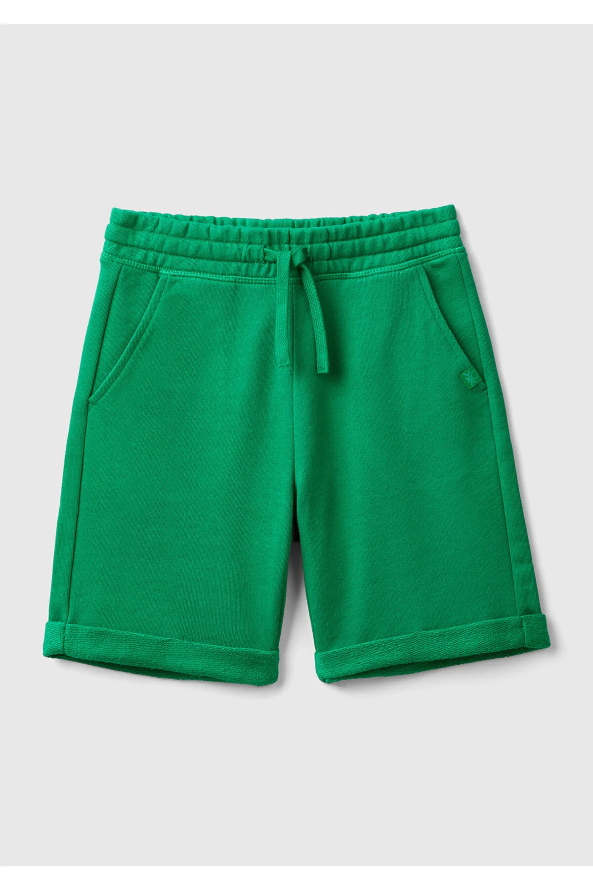 شلوارک سوییت برمودا پسرانه Benetton سبز با لوگو راحت، باکیفیت و مناسب کودکان United Colors of Benetton