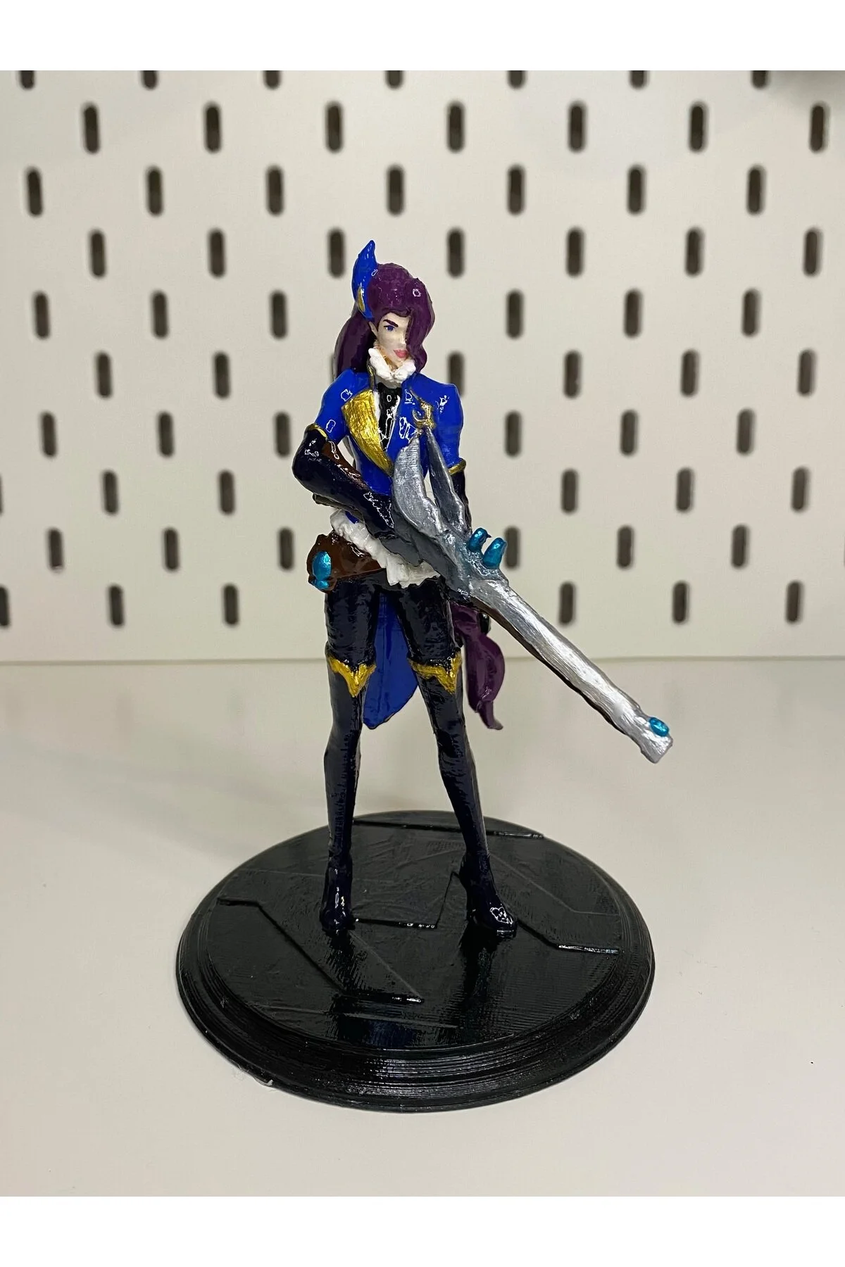 فیگور سه‌بعدی Lesley از Mobile Legends سایز 15 سانتی‌متر nucico.