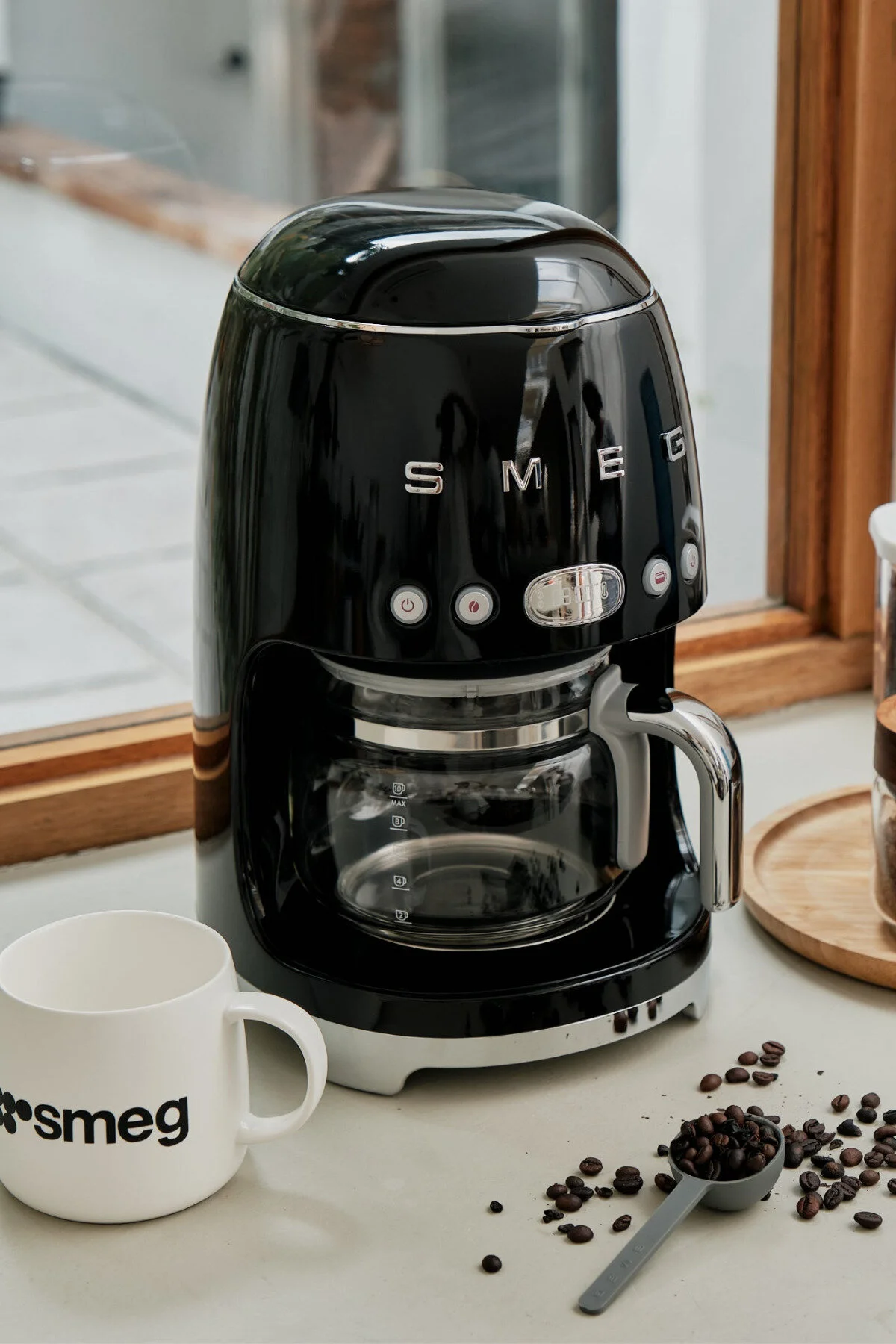 قهوه ساز فیلتری دستگاه فیلتر سیاه و سفید مدل 50 DCF02BLEU اورجینال Smeg