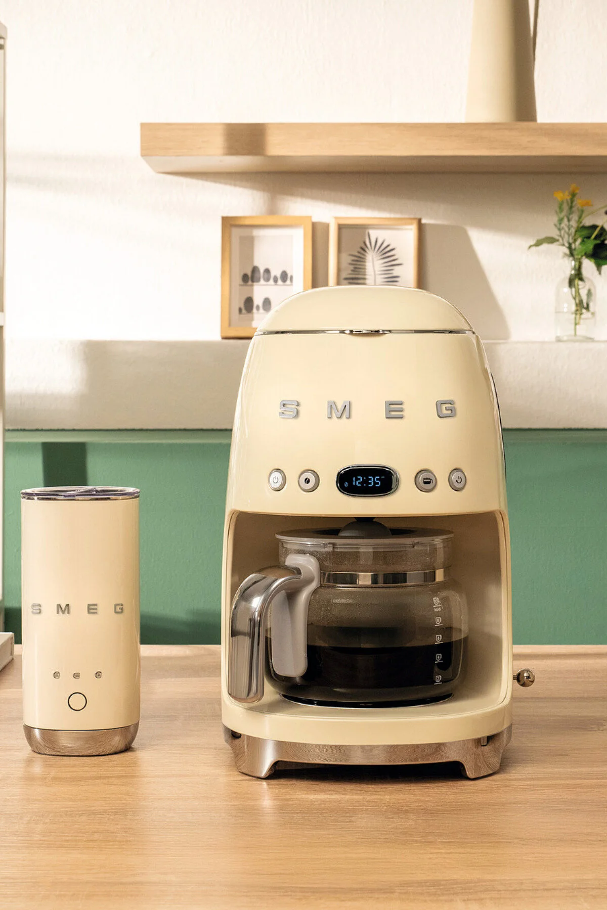 قهوه ساز فیلتری دستگاه فیلتر دار کرم رترو سبک دهه 50 اورجینال Smeg