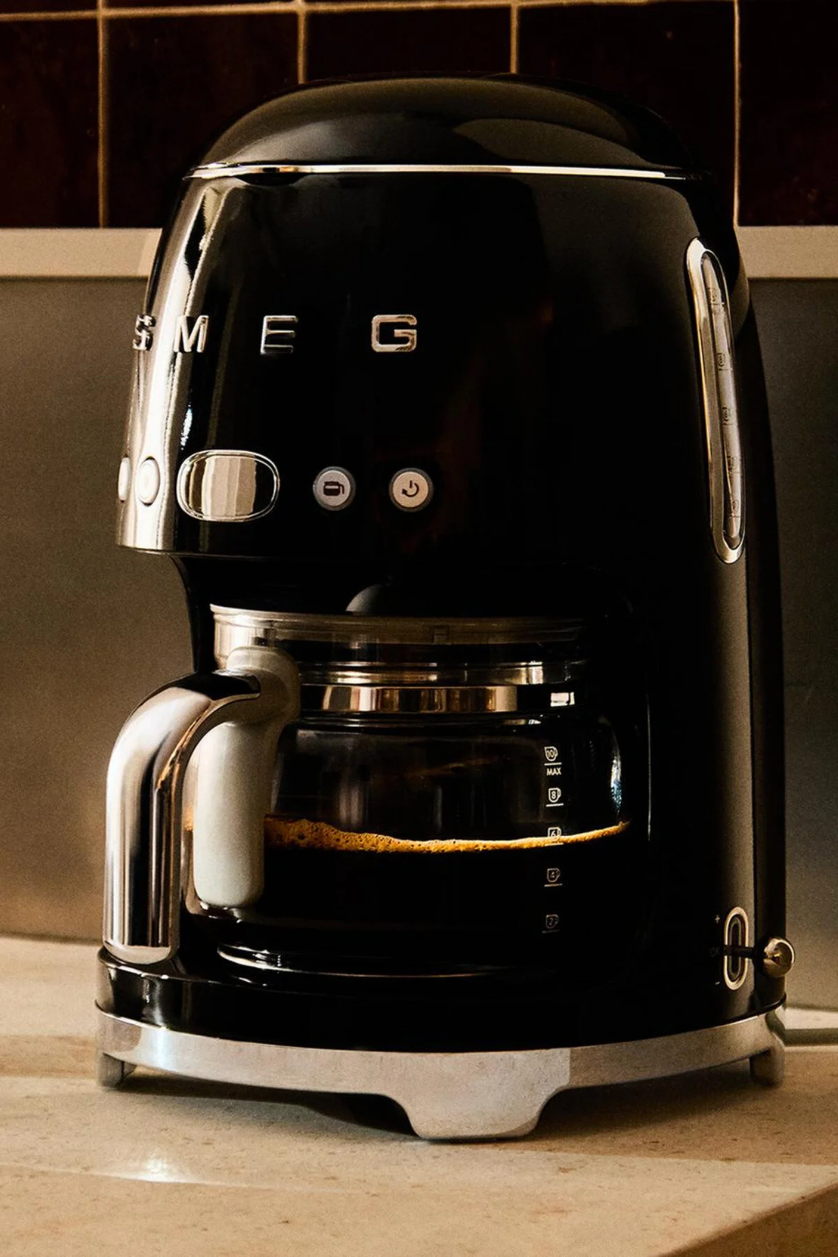 قهوه ساز فیلتری دستگاه فیلتر سیاه و سفید مدل 50 DCF02BLEU اورجینال Smeg