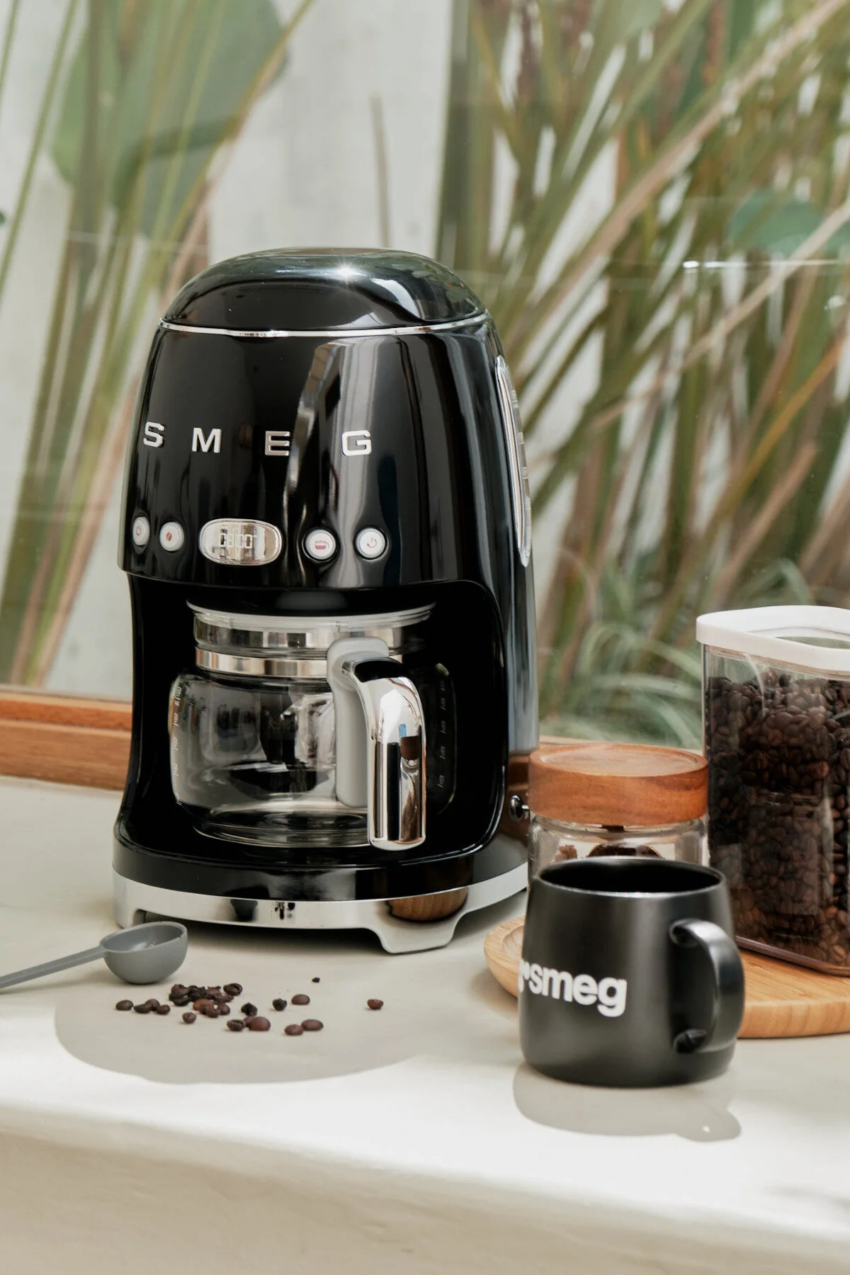 قهوه ساز فیلتری دستگاه فیلتر سیاه و سفید مدل 50 DCF02BLEU اورجینال Smeg