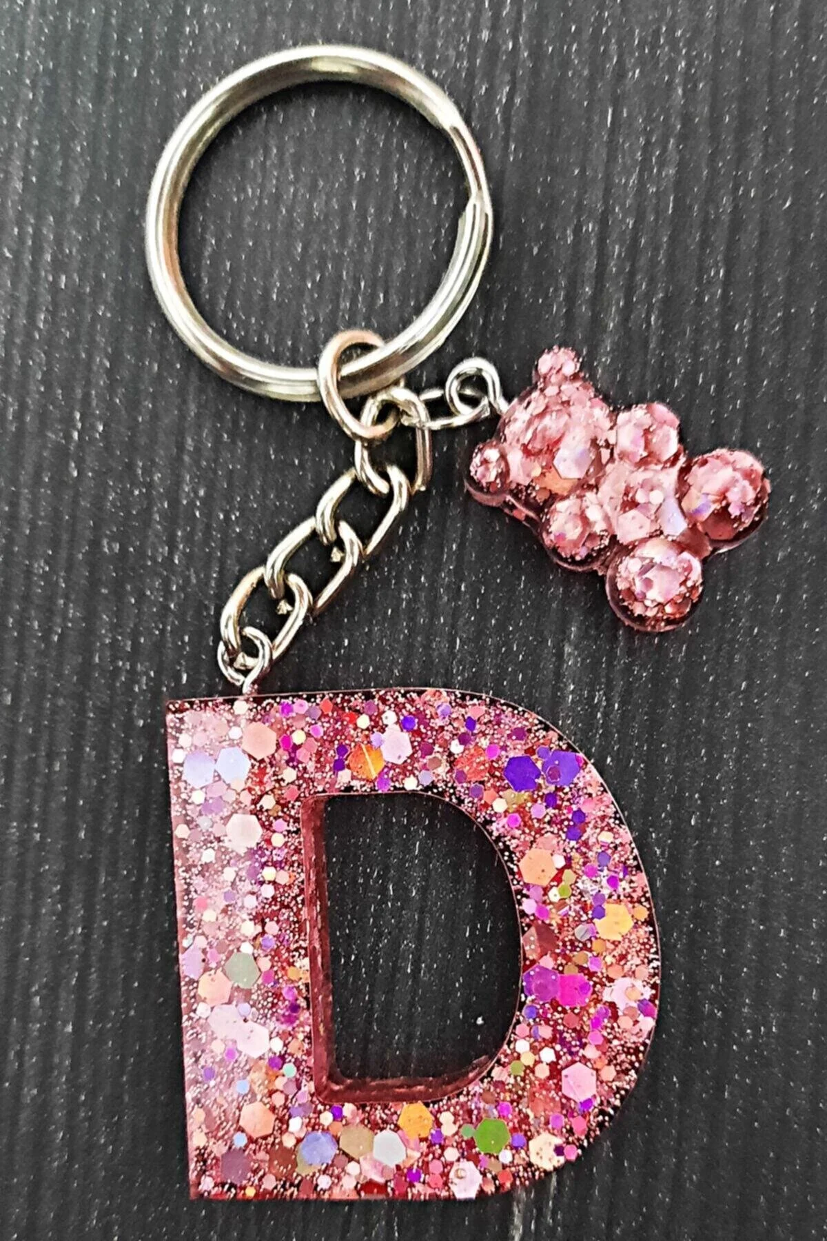 جلیقه کلید جاکلیدی اپوکسی گلیتر DUSTY ROSE GLITTER D LETTER با حروف DHARF TINY BEAR nursstore