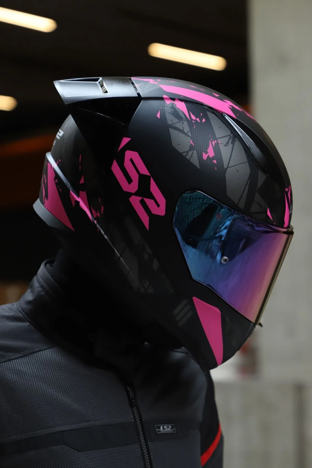 کلاه کاسکت موتورسیکلت صورتی ایمنی مات سیاه و سفید Rapid 2 Race ال اس تو LS2