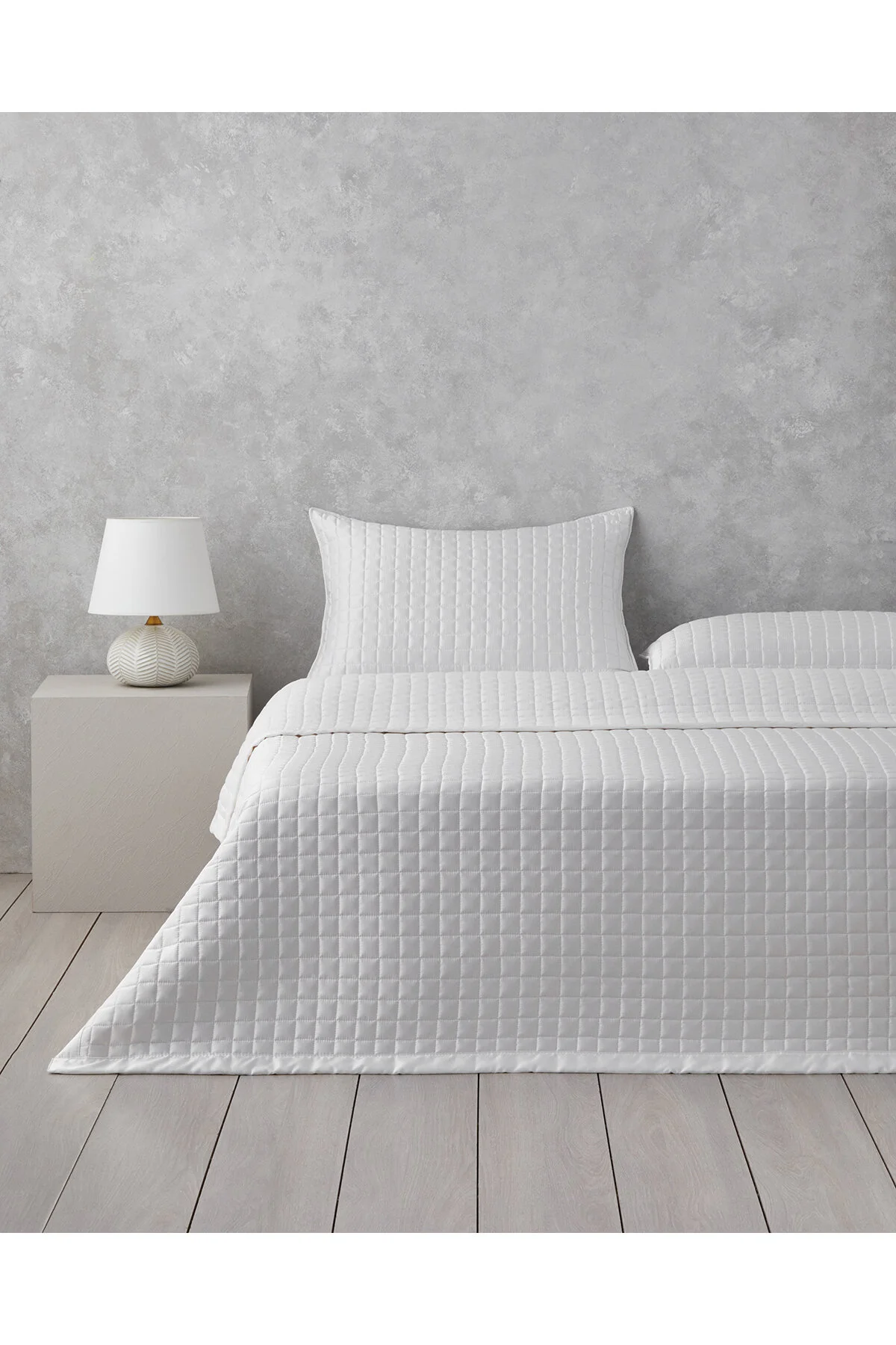 روتختی خیلی بزرگ مجموعه پوشش تختخواب SATEN SIZE SISTEN 240X220 سانتی متر سفید English Home