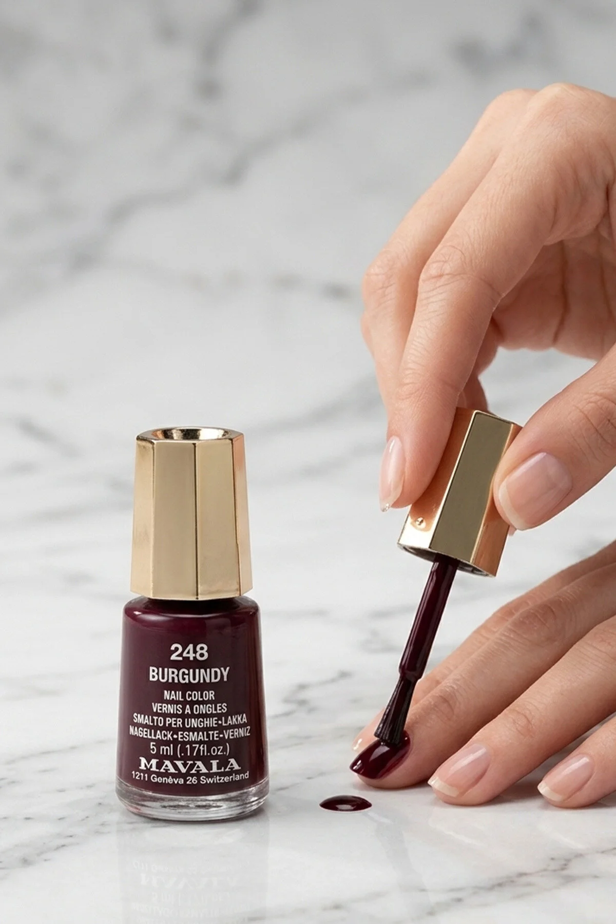 لاک ناخن Mini Color 248 Burgundy با حجم 5 میلی لیتر مناسب برای آرایش ناخن Mavala