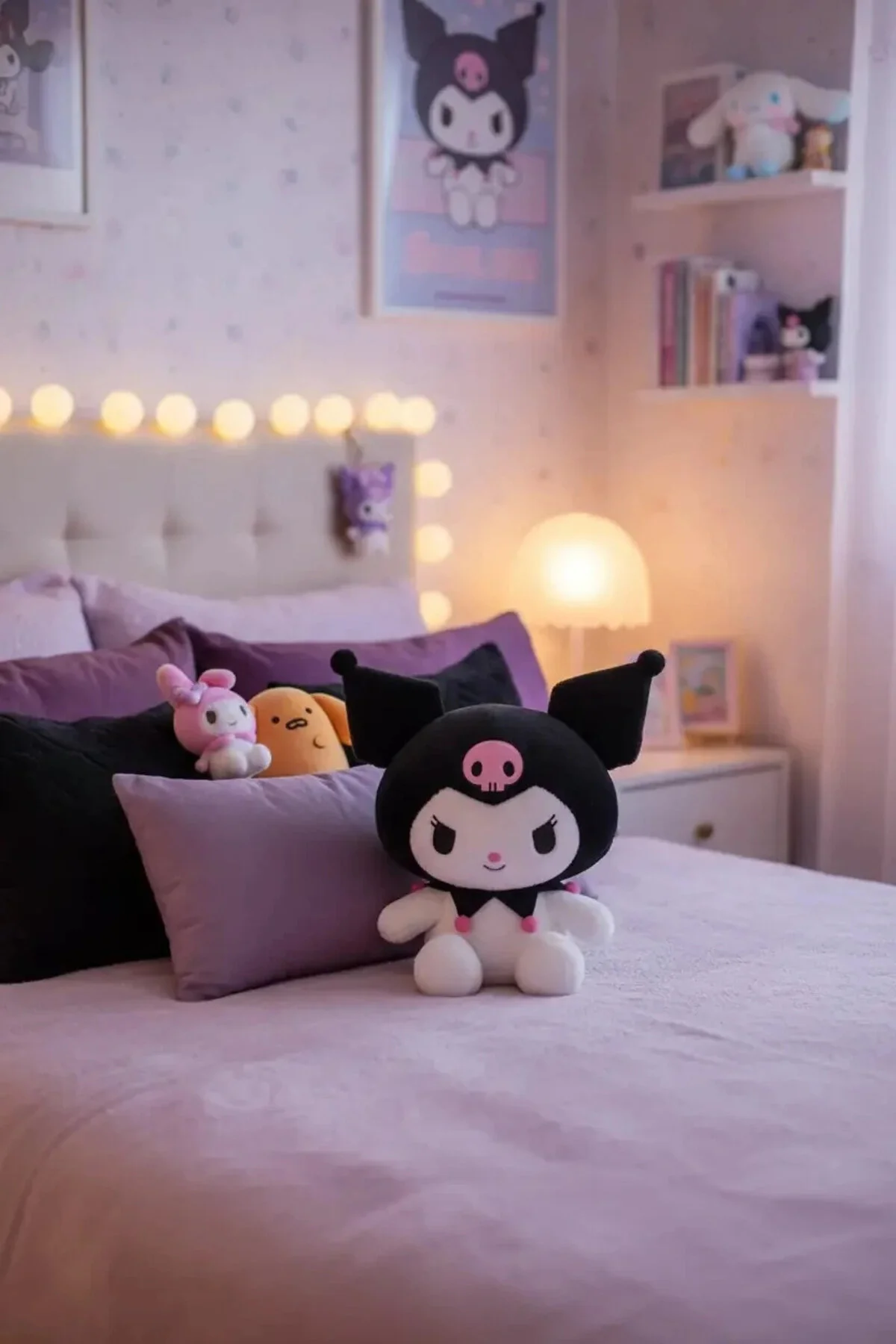 اسباب بازی های پشمی مخمل دار نشسته مجاز 40 سانتی متر KUROMI SANRIO