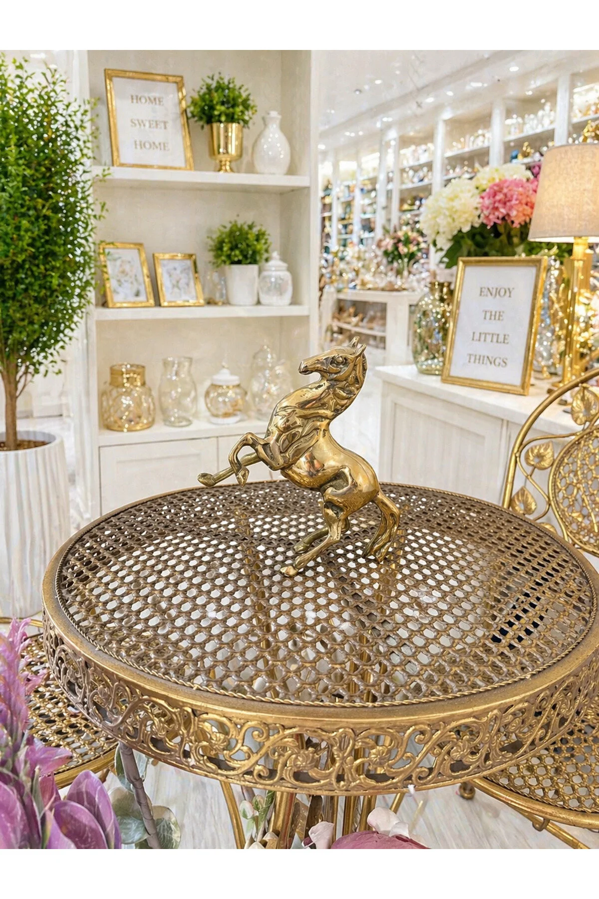 اشیاء دکوراتیو و مجسمه اسب ESTERHOMEDECOR به شکل اورجینال Handmade
