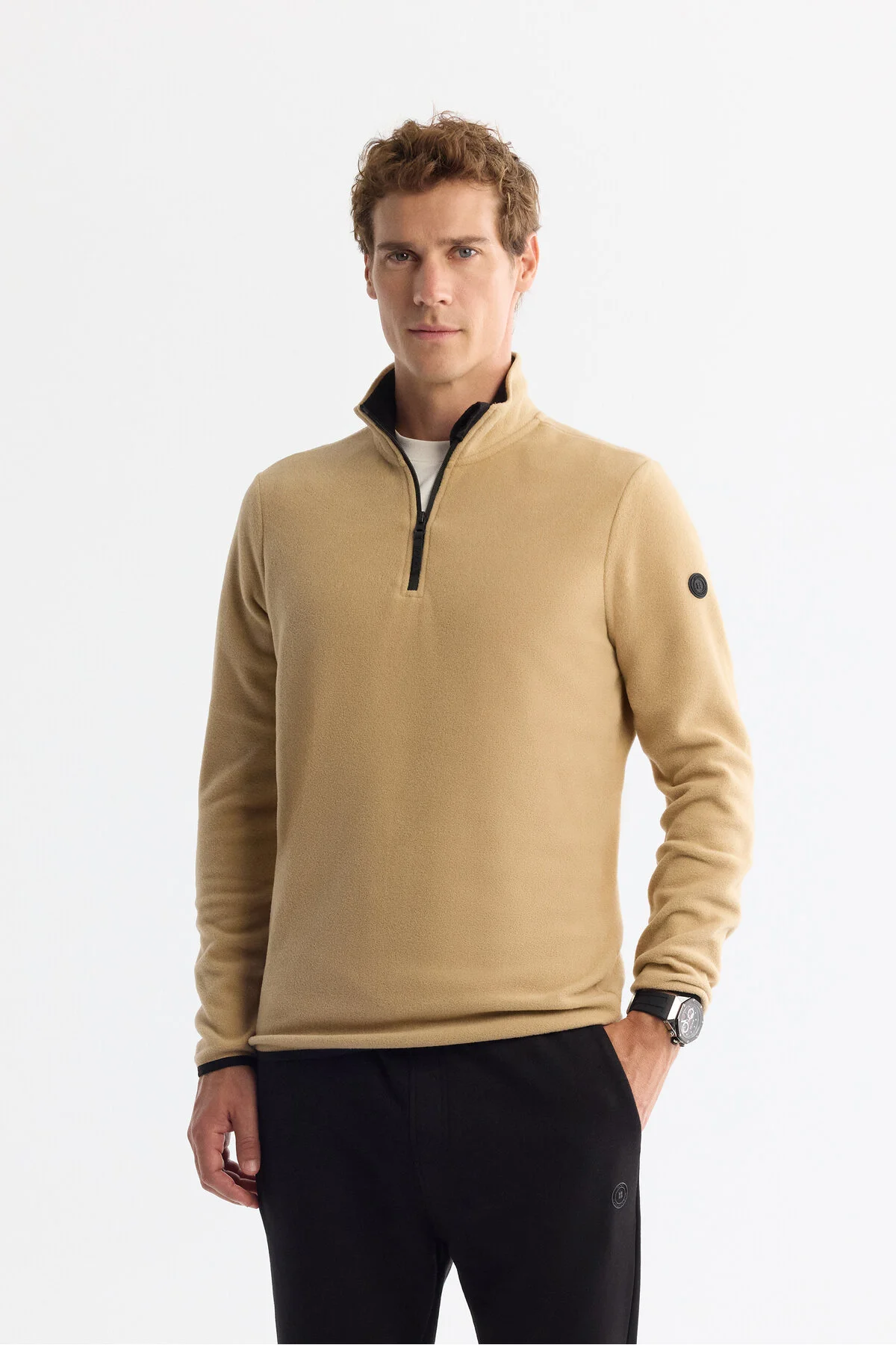 سافت شل و پلار نود مردانه رنگ بژ Cool Resiptant Half Zipper با یقه عمود بر پیراهن قطبی آوا Avva