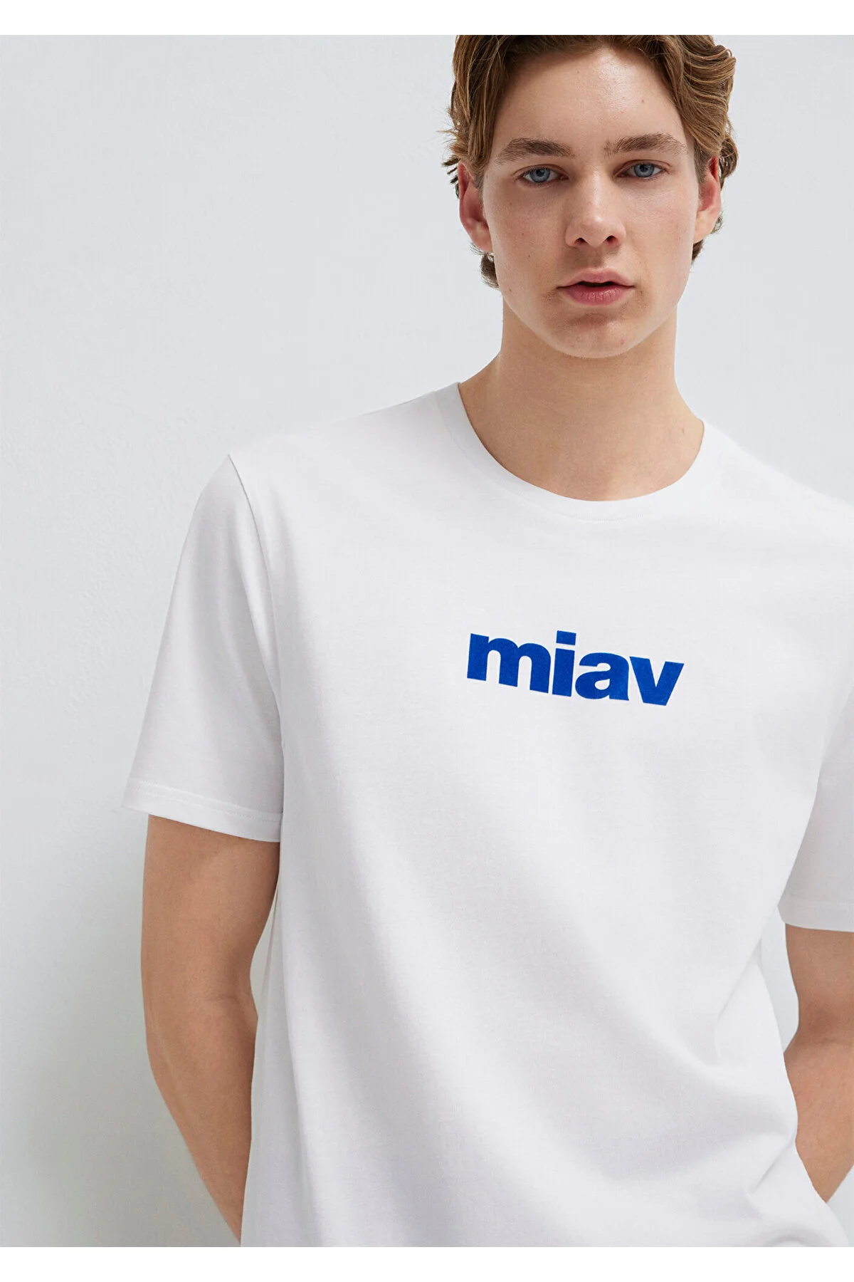تی شرت سفید مردانه تیشرت با طرح چاپی از برند ماوی ترکیه Mavi
