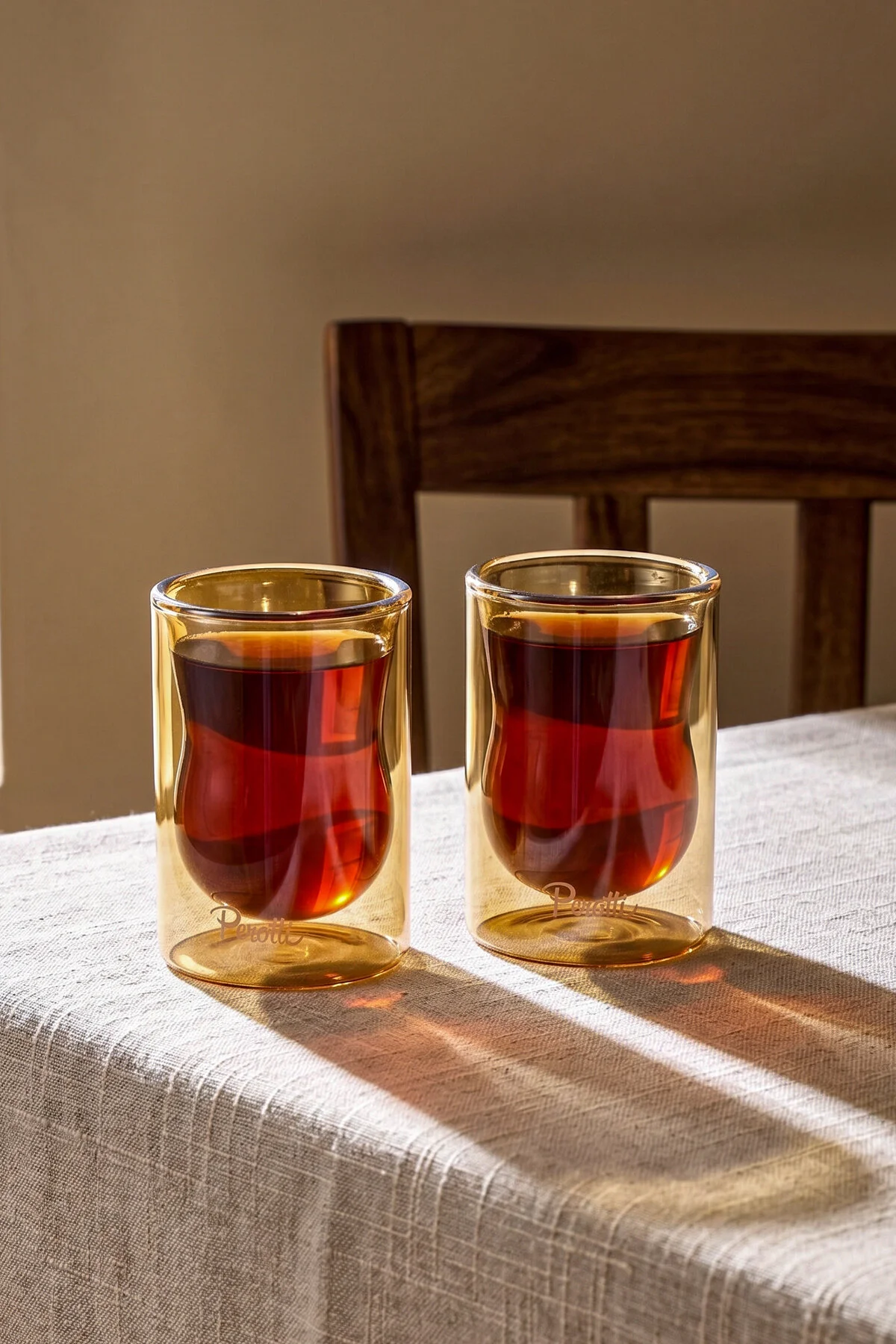 لیوان کهربا 2 قطعه فنجان چای شیشه ای دو دیواری دارای 140 میلی لیتر Perotti