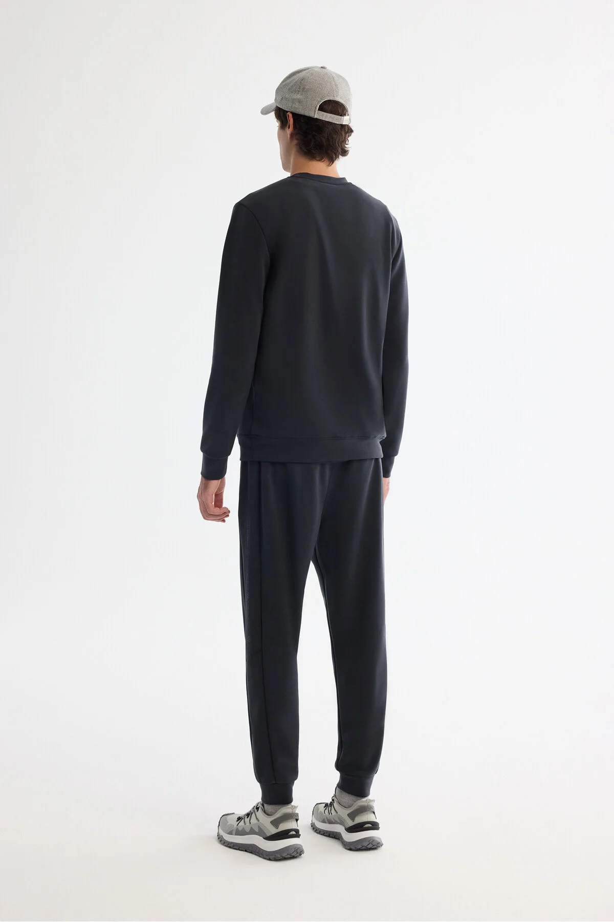 سویشرت خاکستری مردانه یقه دوچرخه آنتراسیت آقایان طرح دار Elastan Sweatshirt آوا Avva