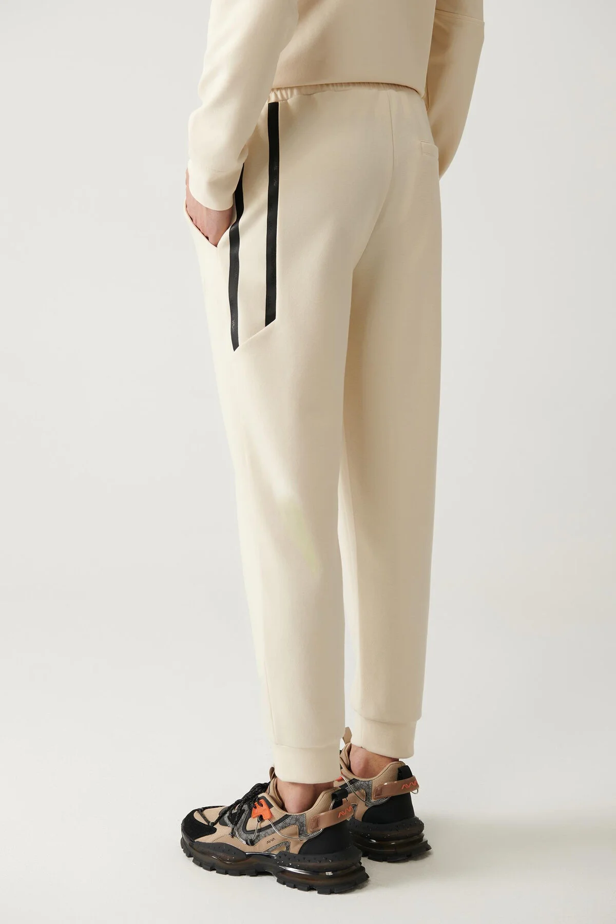 شلوار گرمکن نود مردانه رنگ بژ Interlok Beist Laccked Tracksuit Six آوا Avva