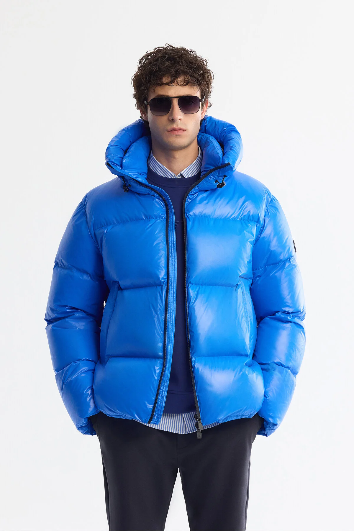 کاپشن آبی مردانه Saks Hooded Goose Peather Water Debulsive Winding Hanger با تورم Mont آوا Avva