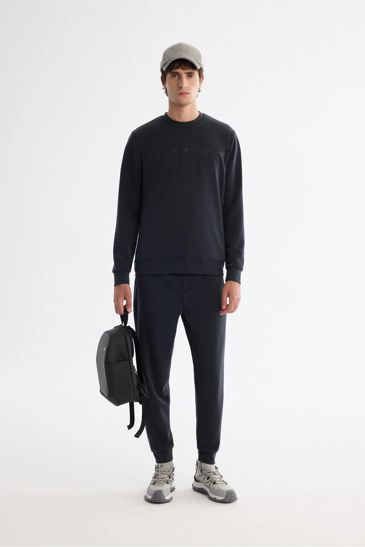سویشرت خاکستری مردانه یقه دوچرخه آنتراسیت آقایان طرح دار Elastan Sweatshirt آوا Avva