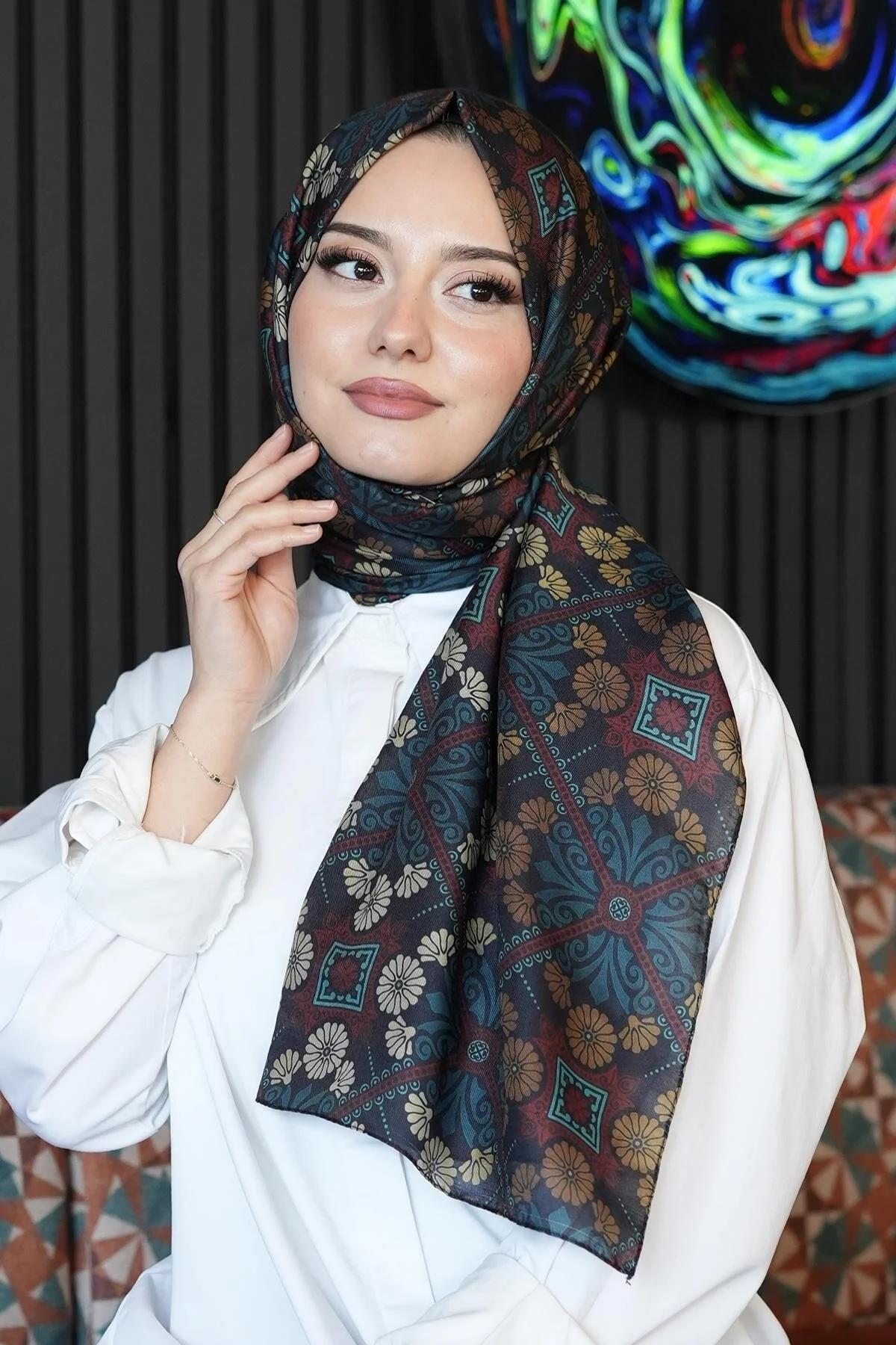 شال طرح گل نخی سبز تیره AFVENTE
