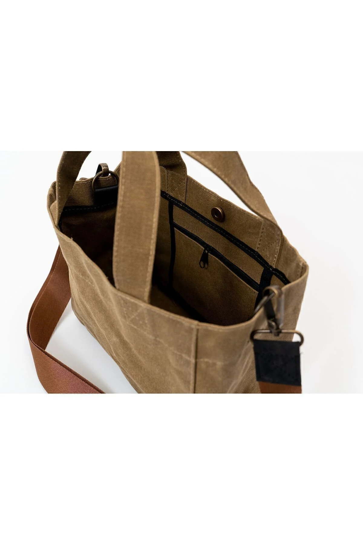 کیف شانه ای استفاده روزانه از دستی و با بند برزنتی پارچه سخت Goo Leather Goods