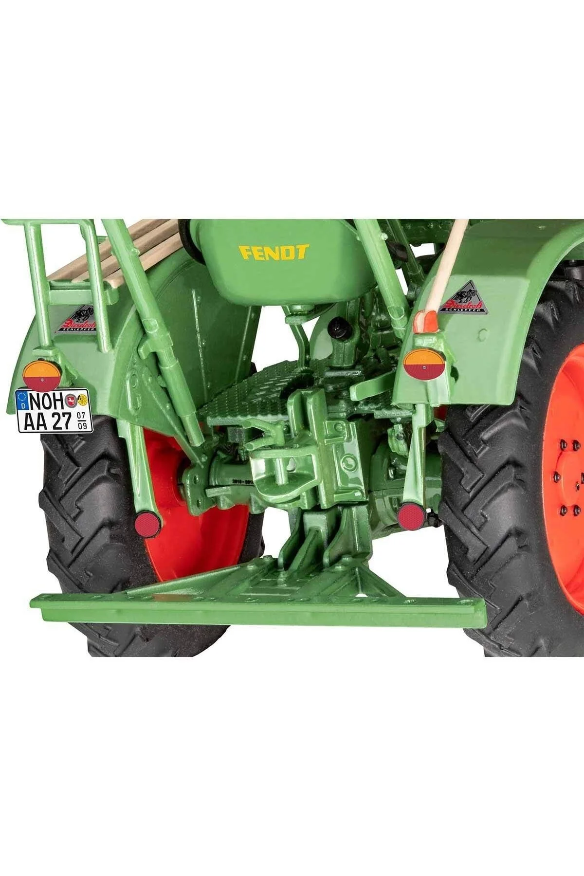 بازی های رومیزی 1:24 Fendt F20 Dieselross Tractor Vsa07822 REVELL