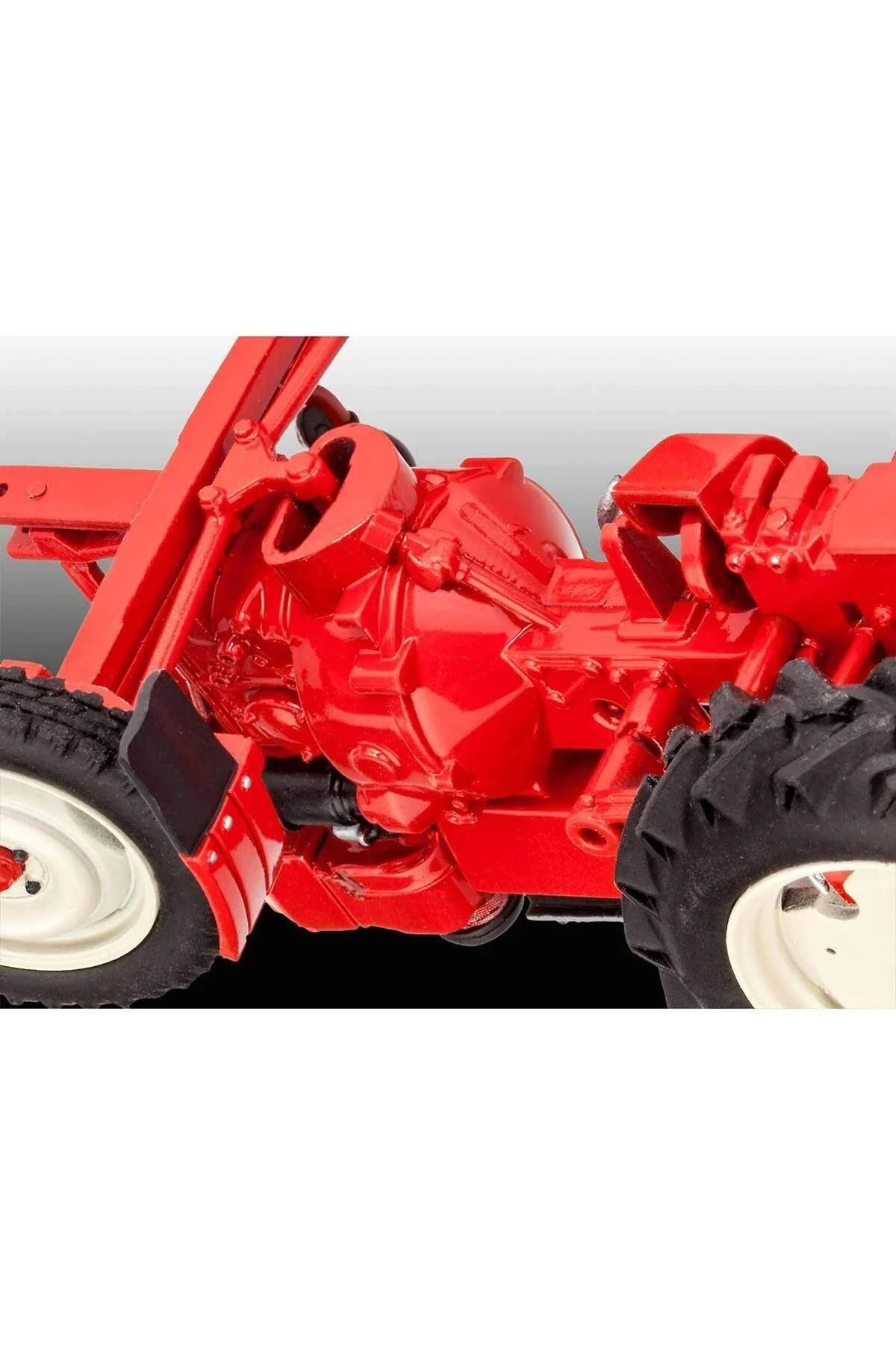 بازی های رومیزی 1:24 Porsche Junior Farming Tractor Vsa07823 REVELL