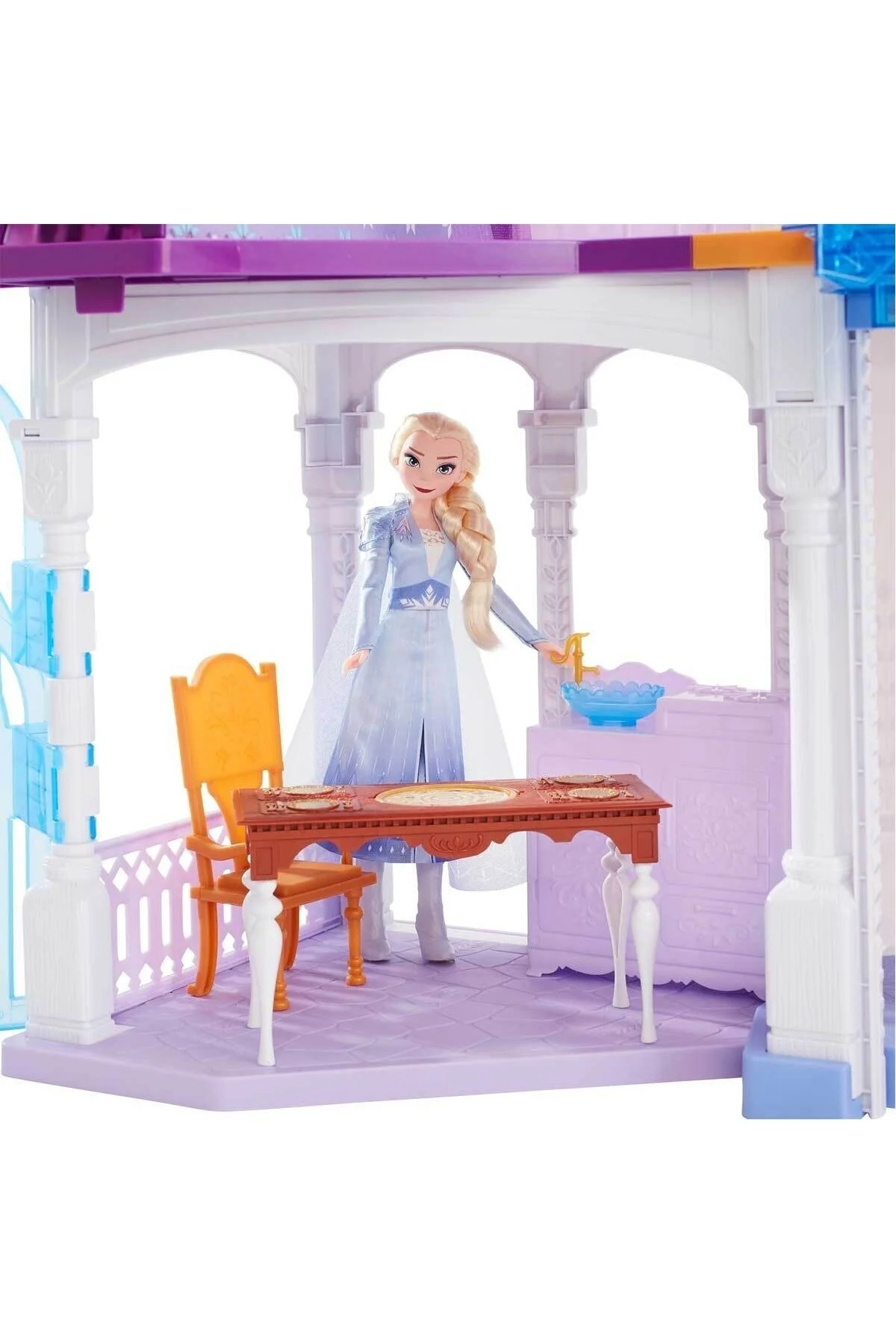 ست های بازی خانگی و آشپزخانه قلعه آرندل غول یخ زده دیزنی با 2 نور  Hasbro