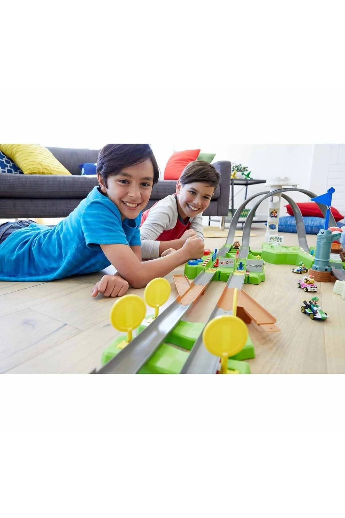 خودروی کنترل از راه دور چرخ های داغ کارت MARIO CRAZY RETURN مجموعه GCP27 Mattel