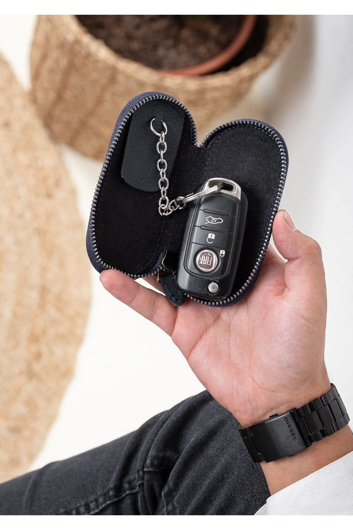 جلیقه کلید جاکلیدی ماشین خانگی چرم طبیعی آبی زیپ دار Niki Leather