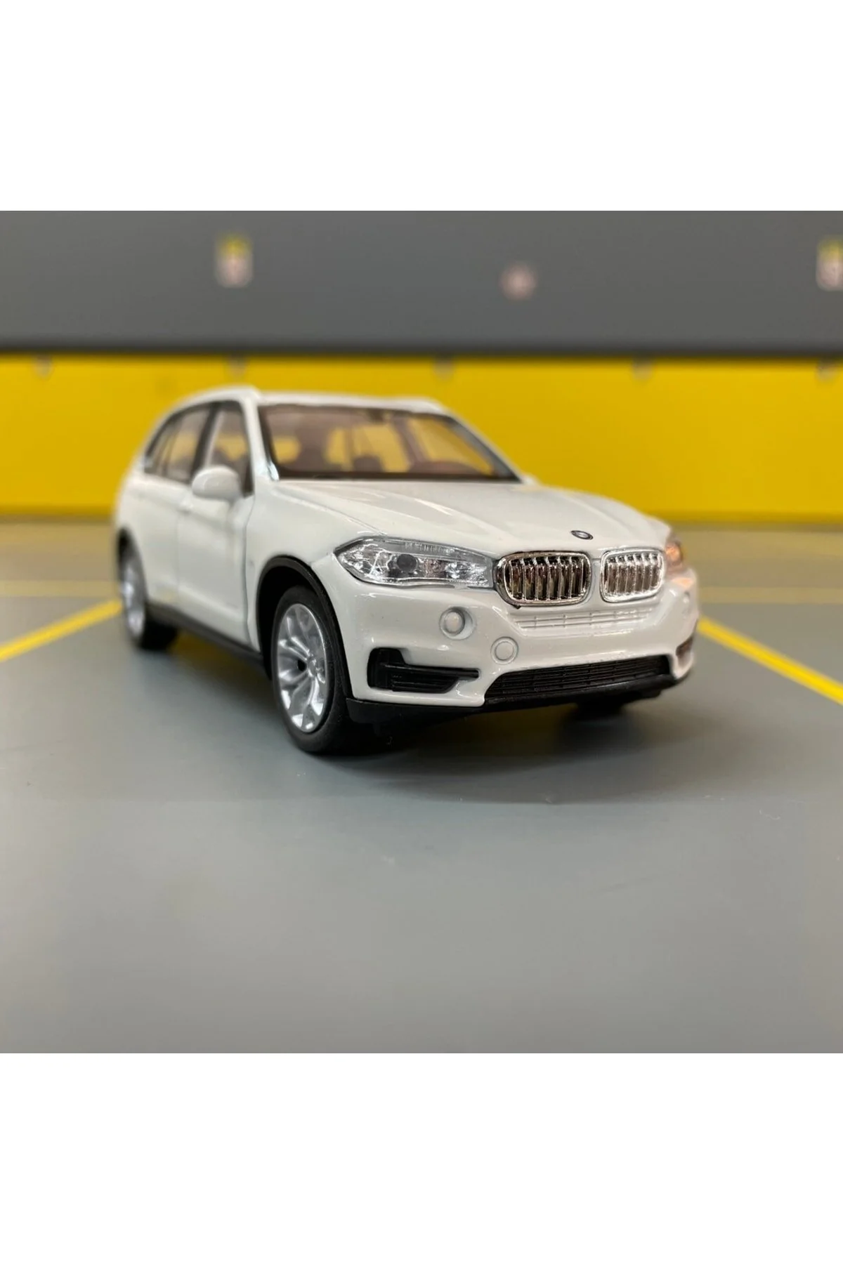مدل خودرو BMW X5 1 36 SCALE DIECAST METAL MODEL CAR PULL DROP TOY از ترکیه WELLY